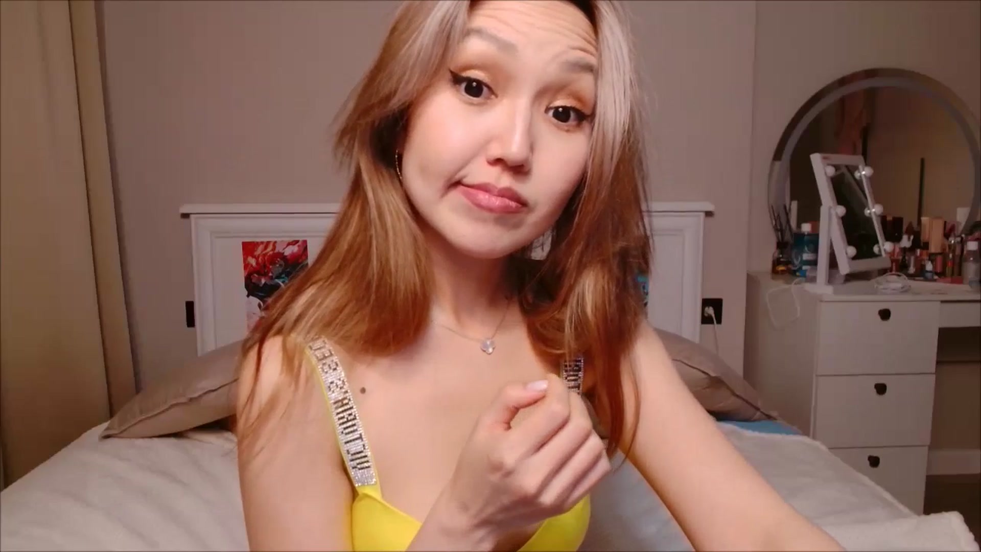 Gallery image thumbnail from JennyVibe's myfreecams stream on, 06/02/2025, 06:37 image 19 of 20