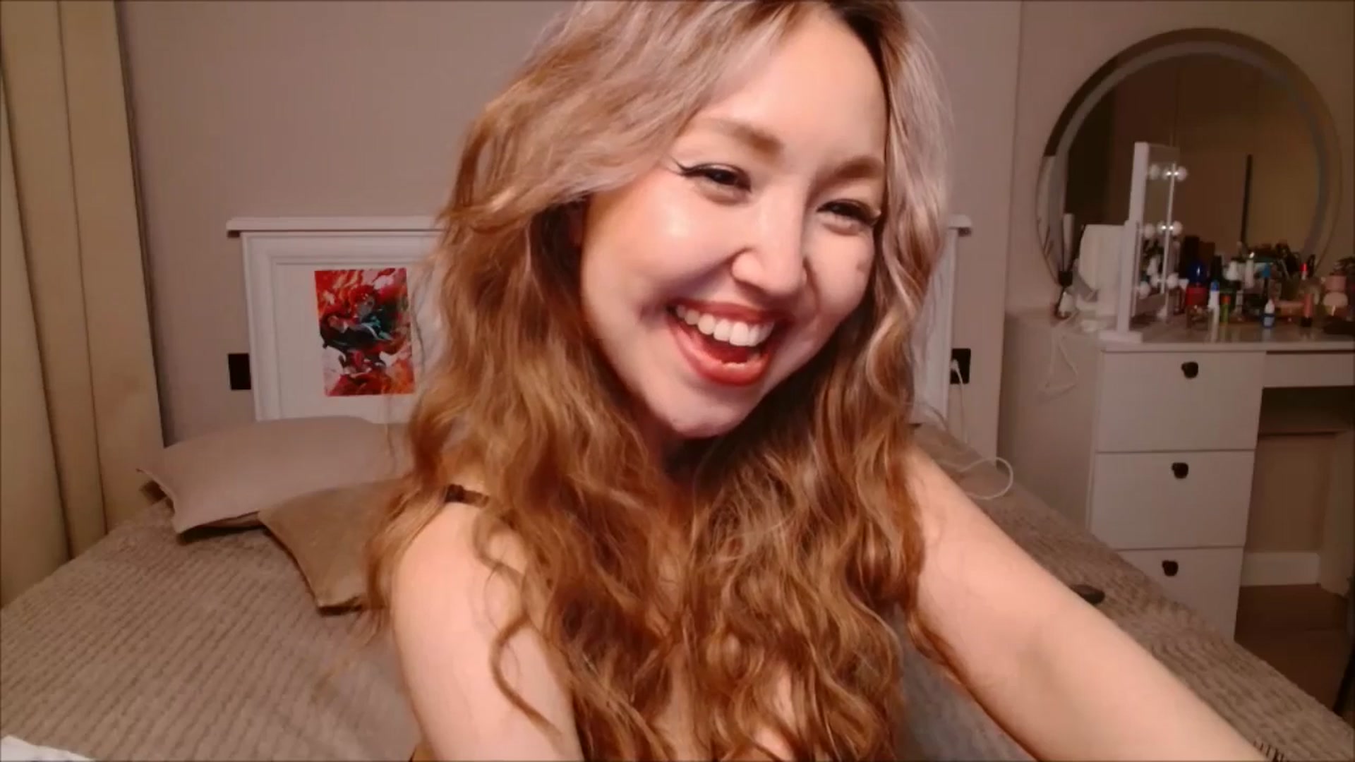 Gallery image thumbnail from JennyVibe's myfreecams stream on, 06/09/2025, 07:51 image 14 of 20