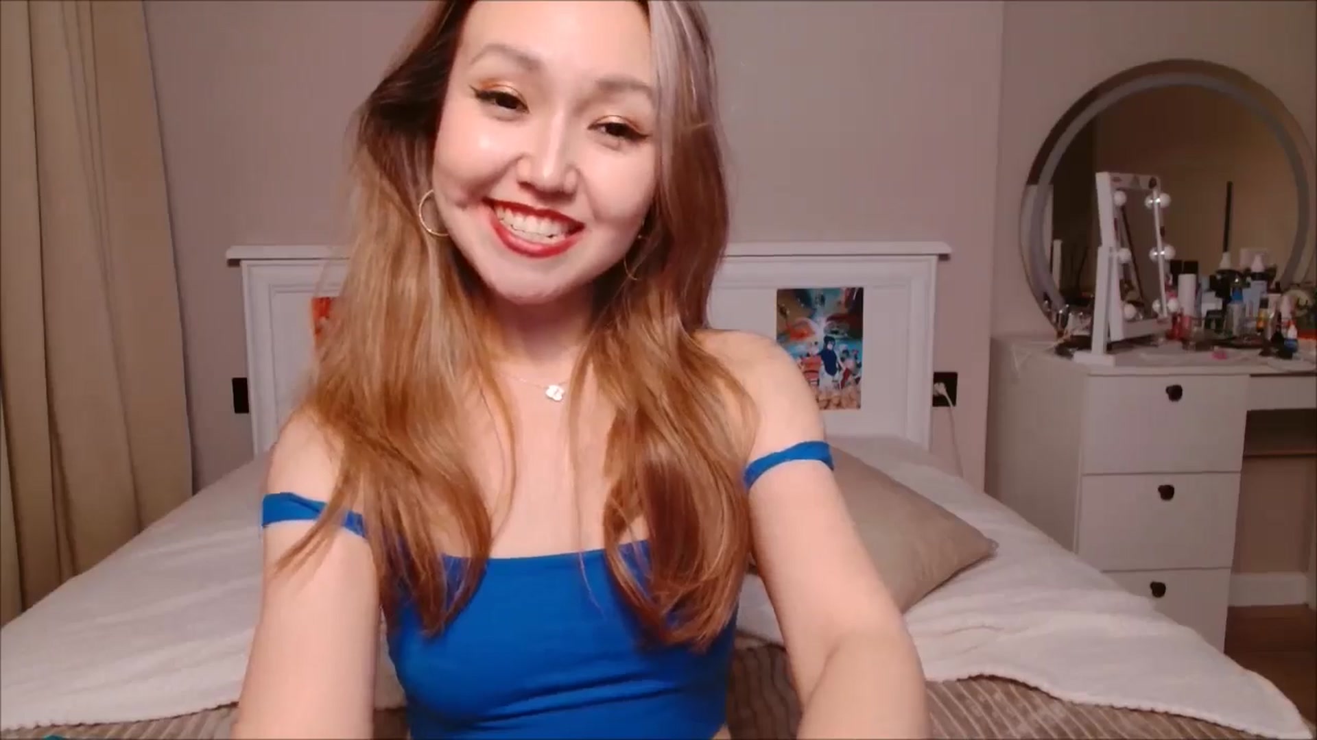 Gallery image thumbnail from JennyVibe's myfreecams stream on, 06/17/2025, 07:05 image 5 of 20
