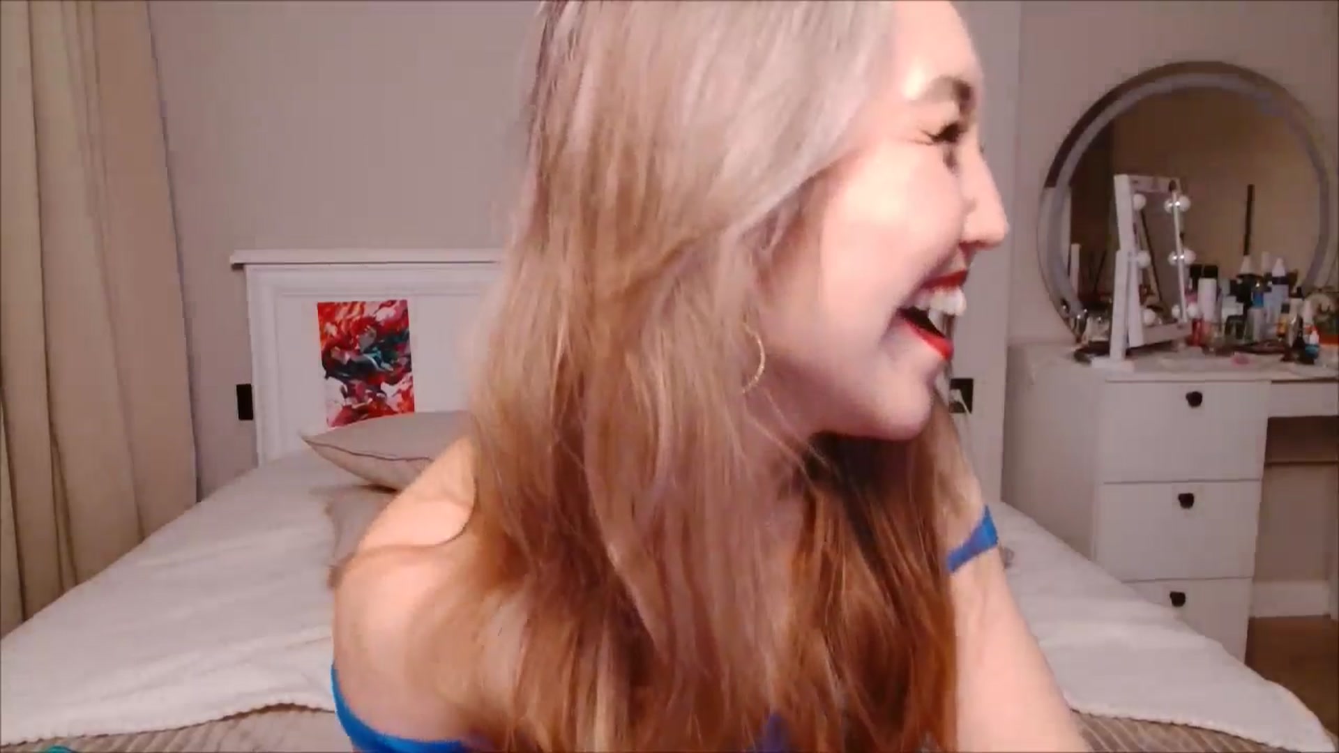 Gallery image thumbnail from JennyVibe's myfreecams stream on, 06/17/2025, 07:05 image 3 of 20