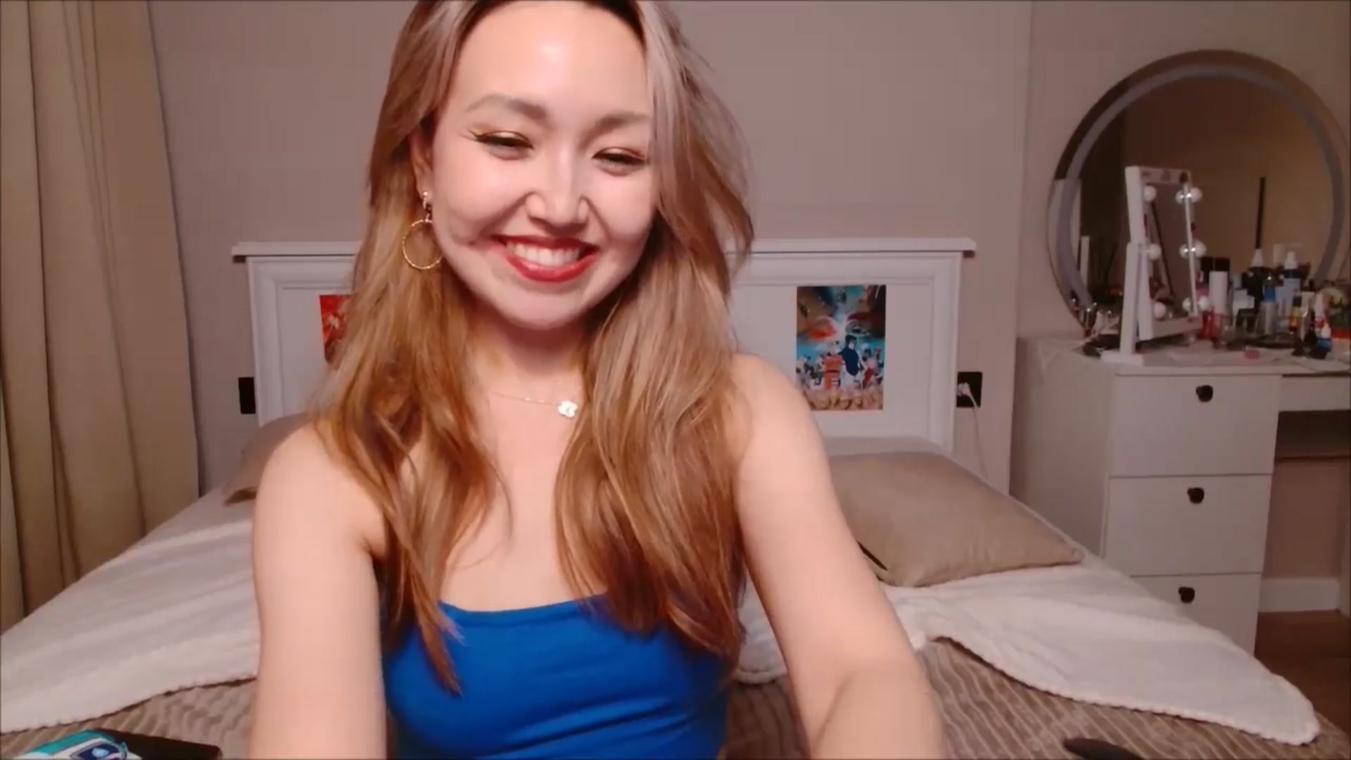 Gallery image thumbnail from JennyVibe's myfreecams stream on, 06/17/2025, 07:05 image 16 of 20