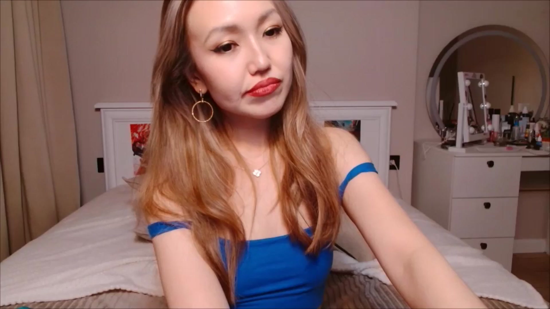 Gallery image thumbnail from JennyVibe's myfreecams stream on, 06/17/2025, 07:05 image 1 of 20