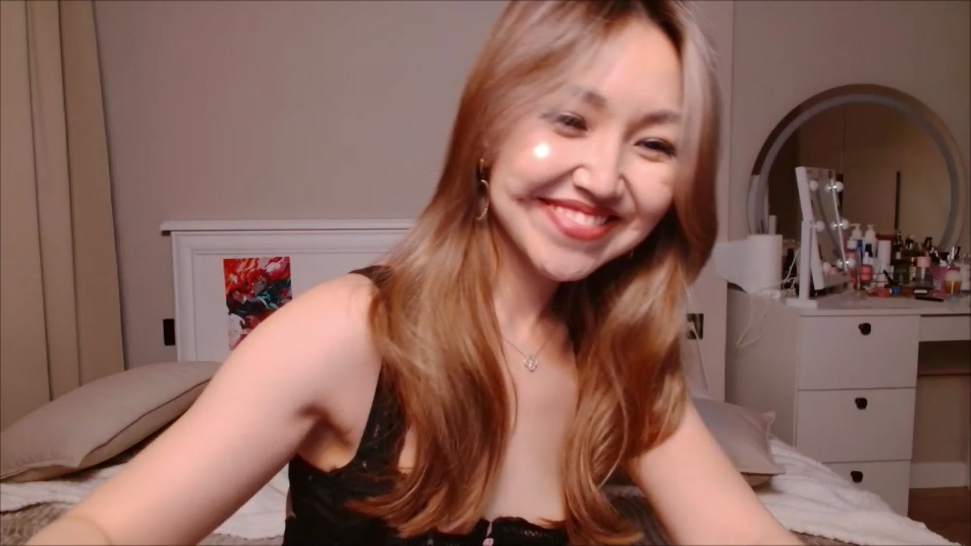 Gallery image thumbnail from JennyVibe's myfreecams stream on, 06/25/2025, 10:42 image 16 of 20