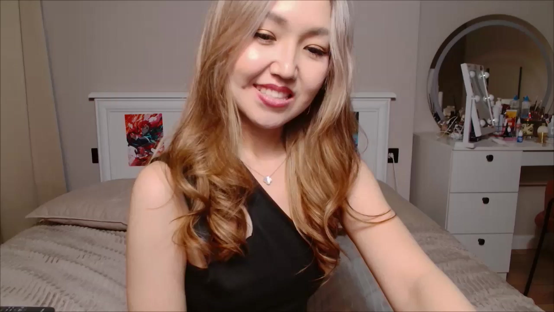 Gallery image thumbnail from JennyVibe's myfreecams stream on, 07/10/2025, 08:36 image 6 of 20
