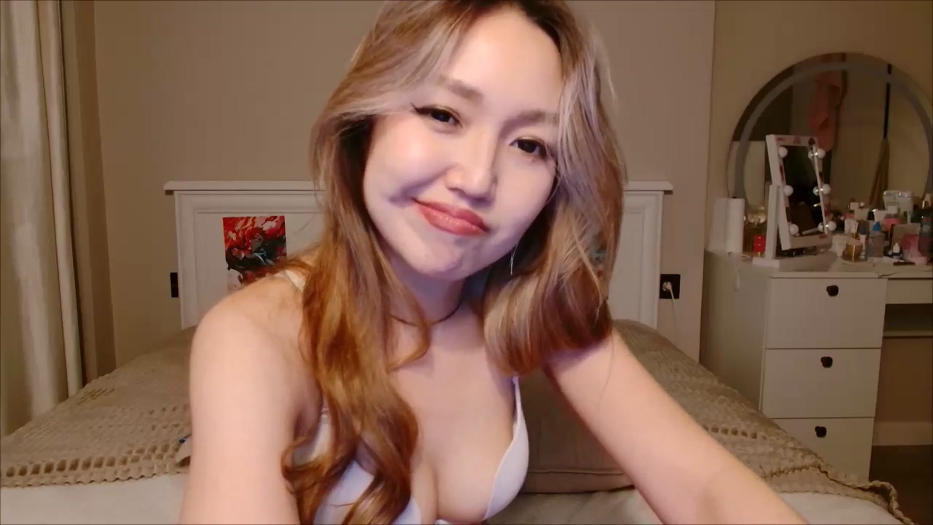 Gallery image thumbnail from JennyVibe's myfreecams stream on, 08/14/2025, 09:15 image 14 of 20