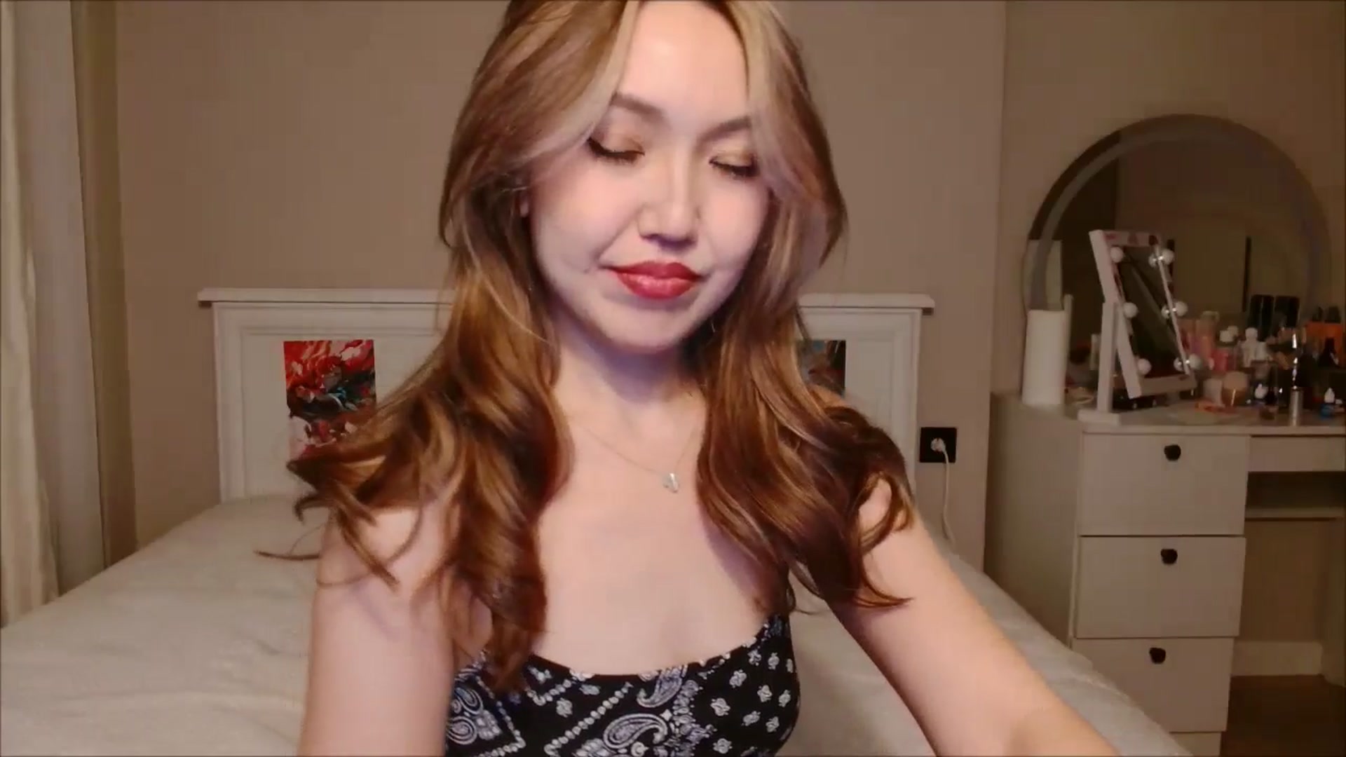 Gallery image thumbnail from JennyVibe's myfreecams stream on, 09/15/2025, 06:15 image 14 of 20