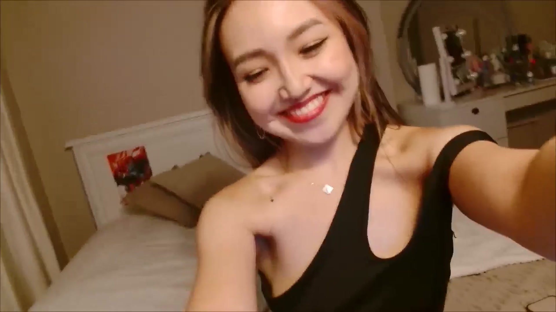 Gallery image thumbnail from JennyVibe's myfreecams stream on, 09/19/2025, 07:50 image 6 of 20