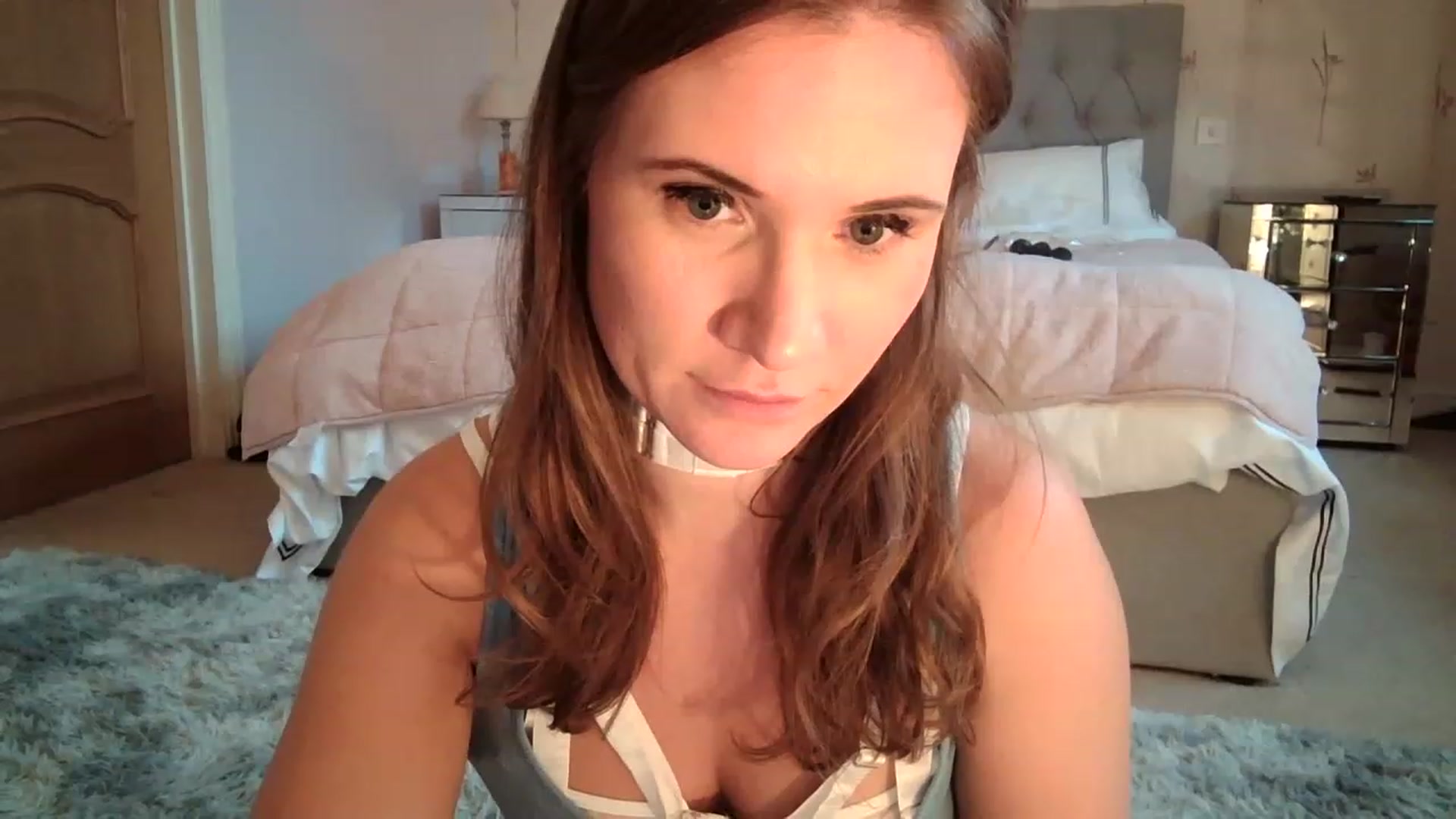 Gallery image thumbnail from JennyWillson's myfreecams stream on, 11/21/2022, 14:20 image 13 of 20