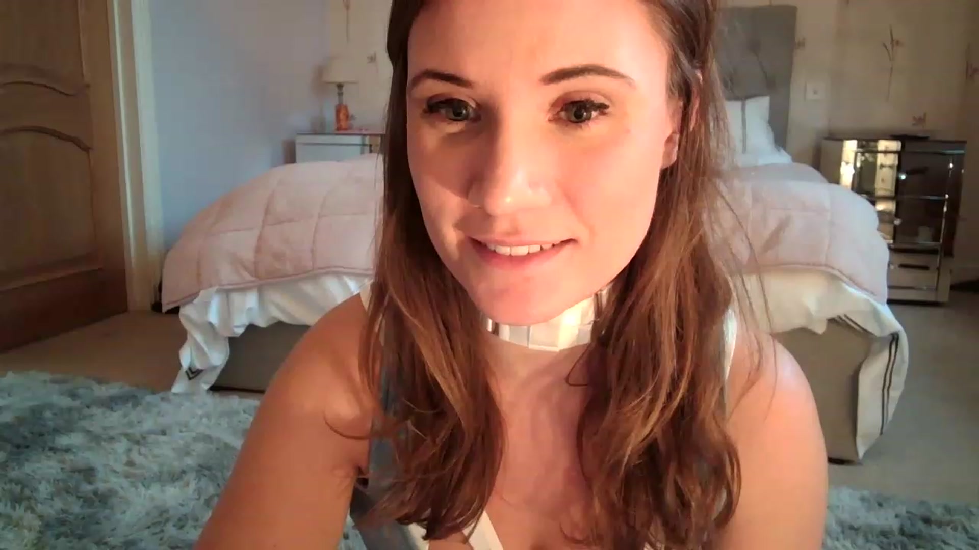 Gallery image thumbnail from JennyWillson's myfreecams stream on, 11/21/2022, 14:20 image 15 of 20