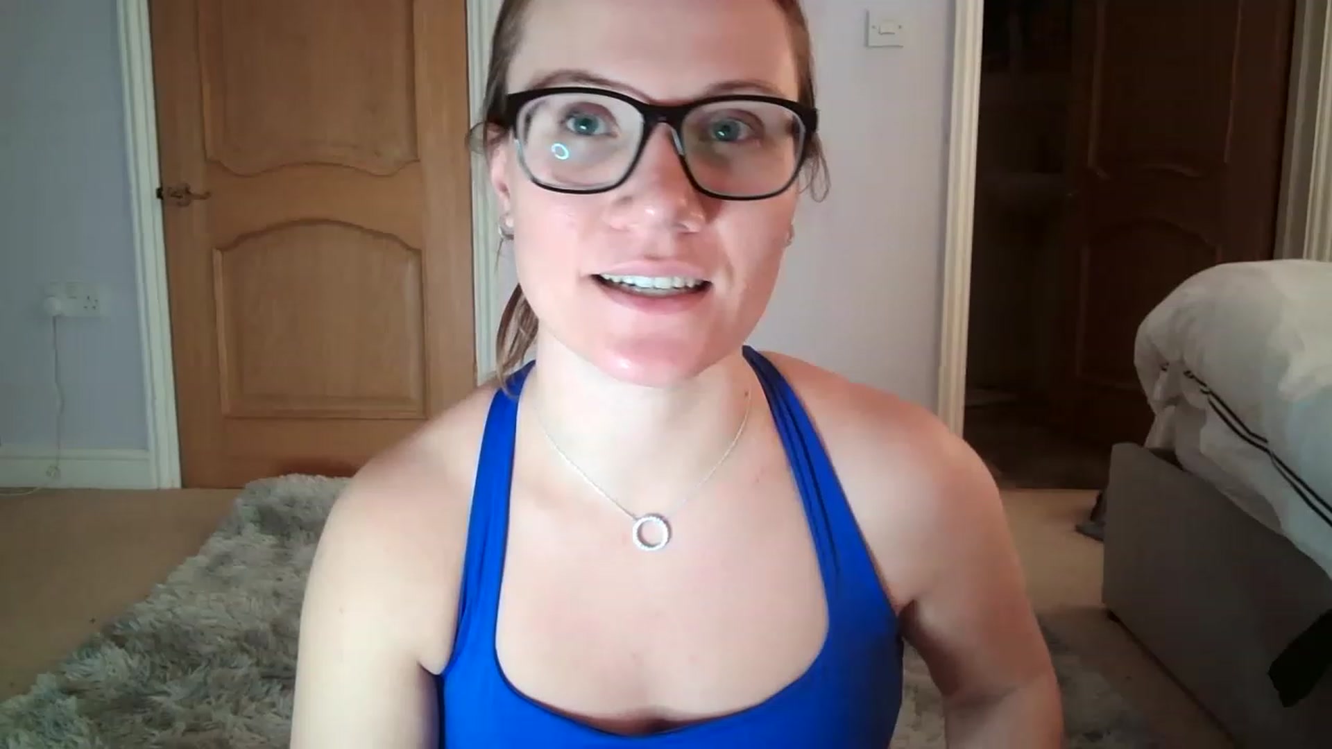 Gallery image thumbnail from JennyWillson's myfreecams stream on, 11/26/2022, 20:20 image 16 of 20