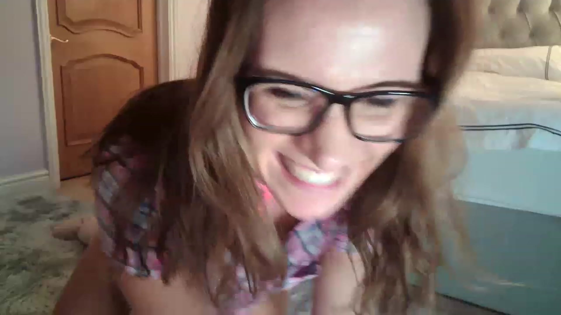 Gallery image thumbnail from JennyWillson's myfreecams stream on, 11/27/2022, 15:56 image 4 of 20