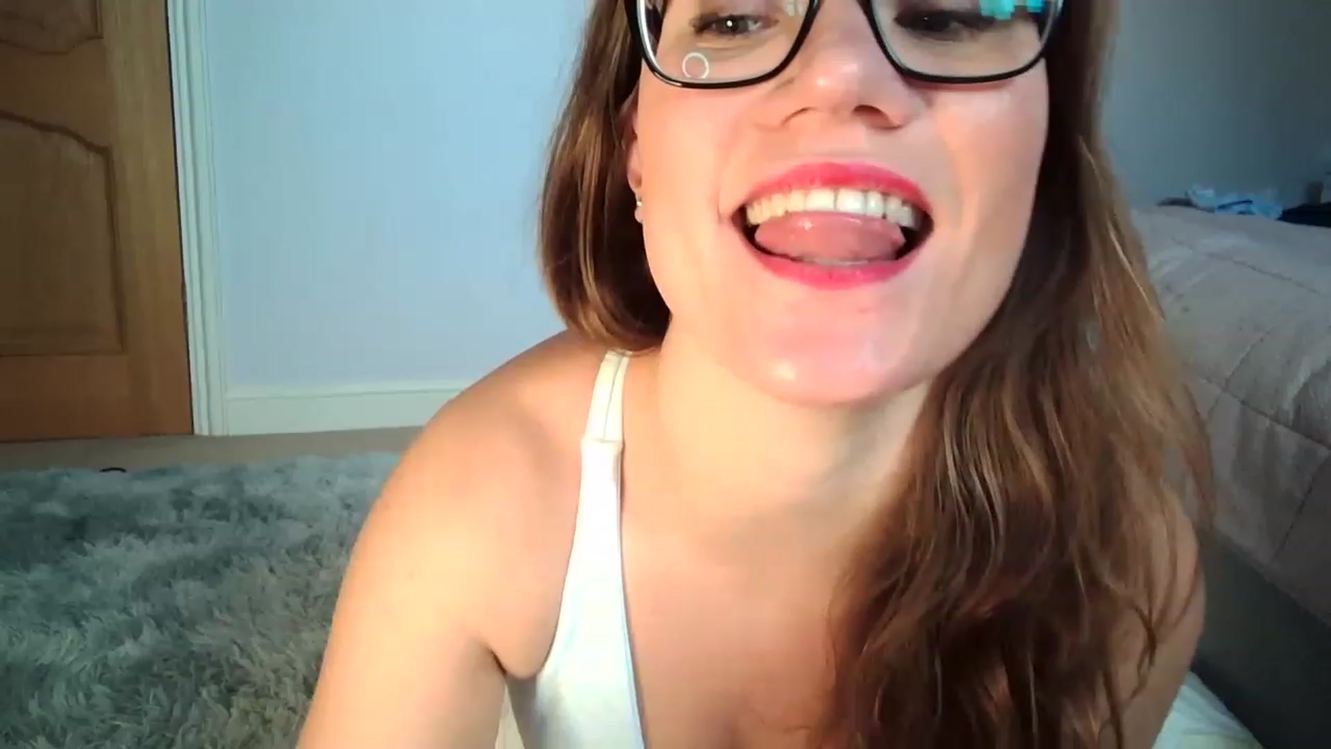 Gallery image thumbnail from JennyWillson's myfreecams stream on, 12/02/2022, 13:54 image 17 of 20
