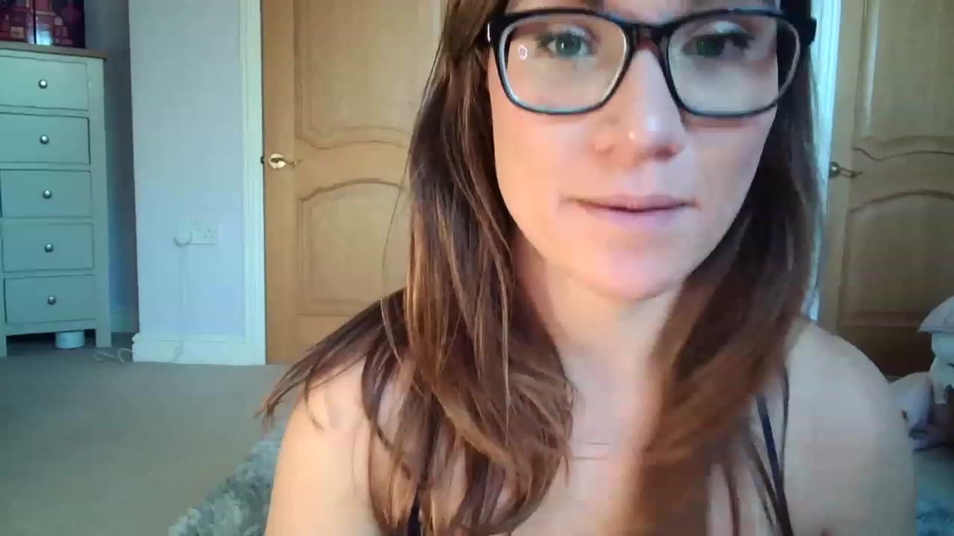Gallery image thumbnail from JennyWillson's myfreecams stream on, 12/07/2022, 13:32 image 2 of 20
