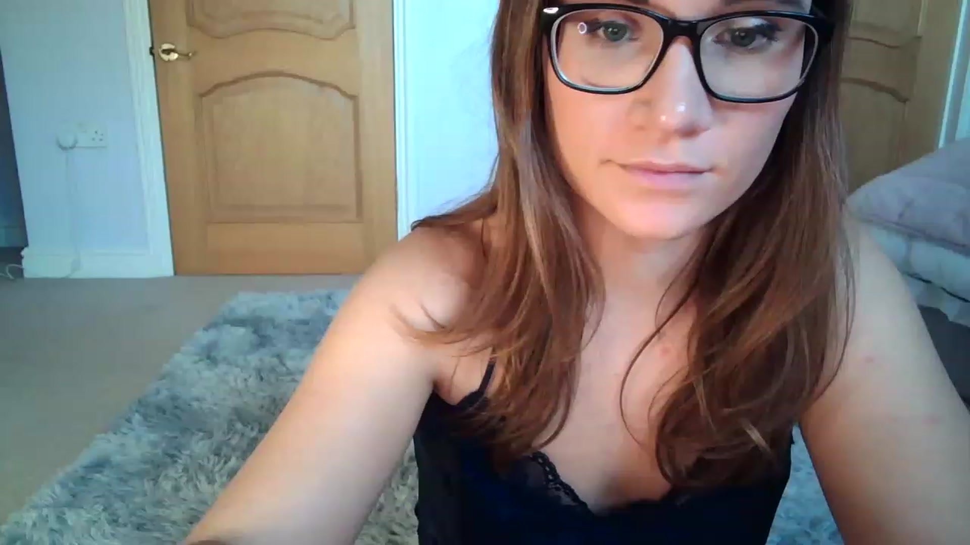 Gallery image thumbnail from JennyWillson's myfreecams stream on, 12/07/2022, 14:00 image 19 of 20
