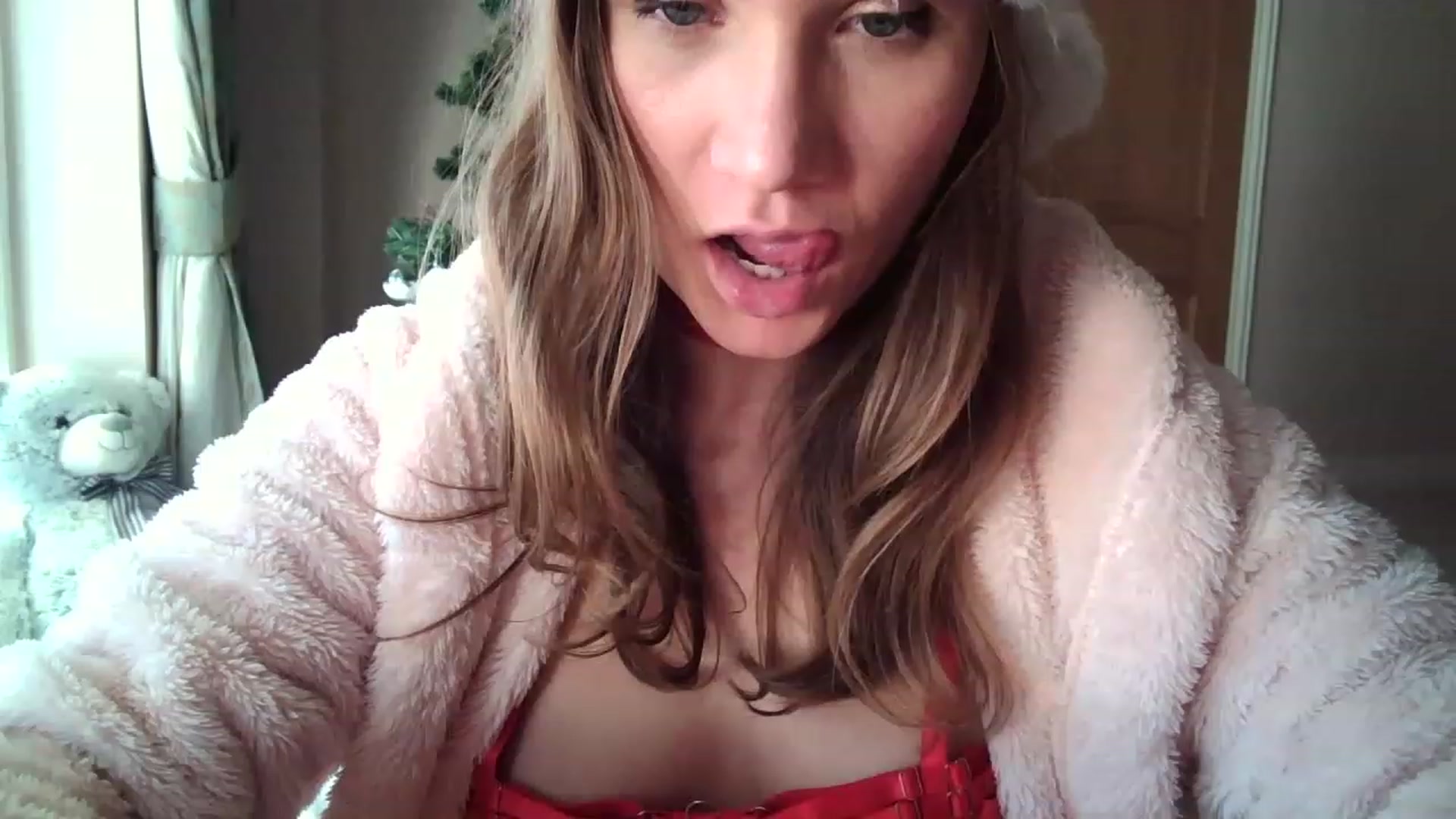 Gallery image thumbnail from JennyWillson's myfreecams stream on, 12/08/2022, 12:25 image 5 of 20
