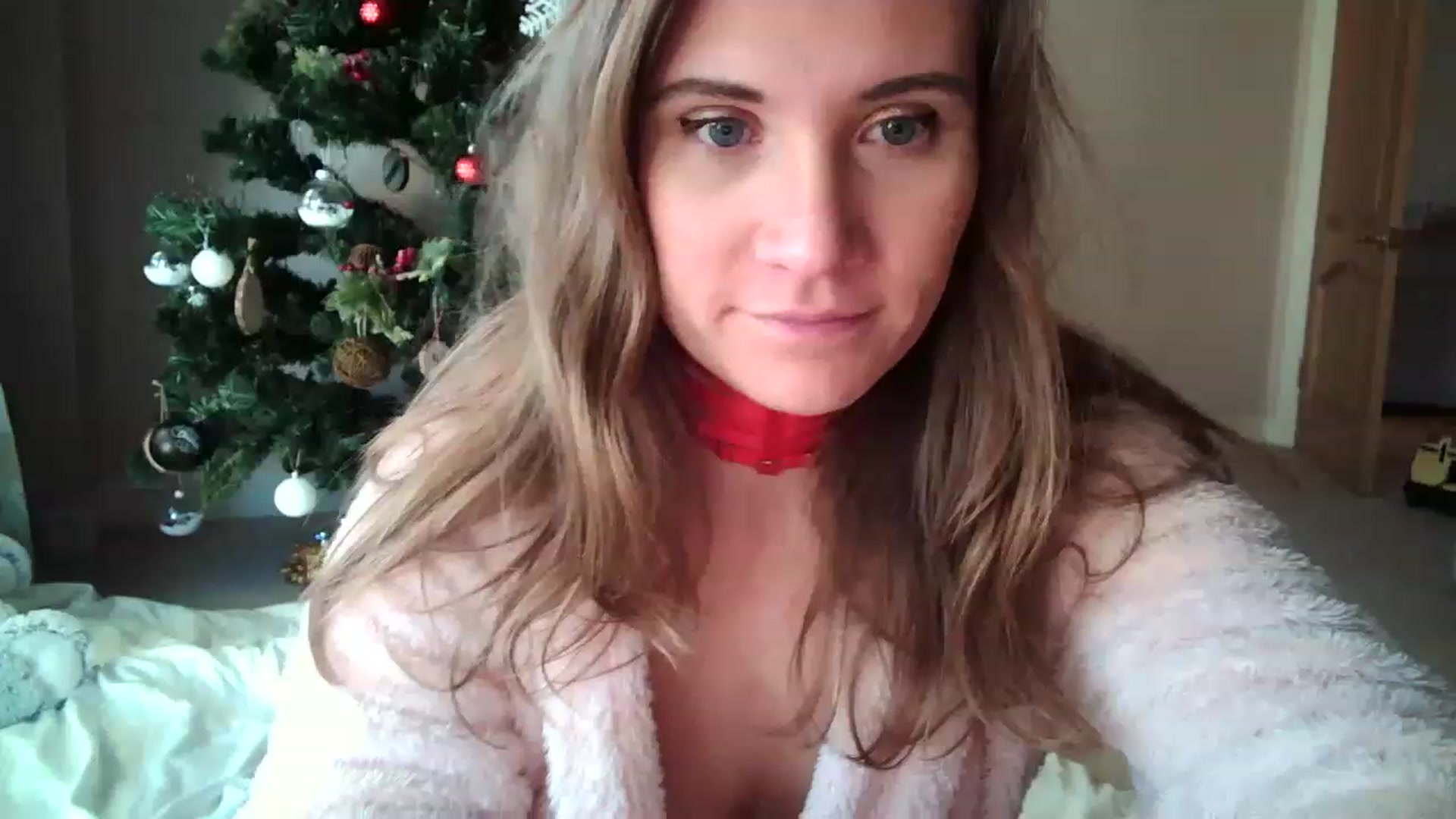 Gallery image thumbnail from JennyWillson's myfreecams stream on, 12/08/2022, 12:46 image 5 of 20