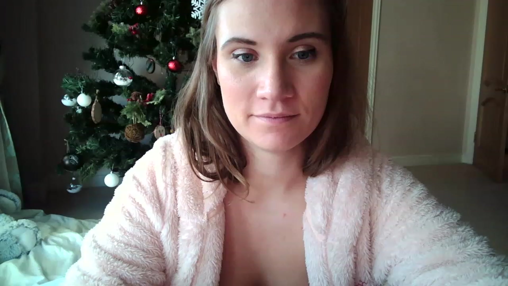 Gallery image thumbnail from JennyWillson's myfreecams stream on, 12/08/2022, 12:46 image 20 of 20