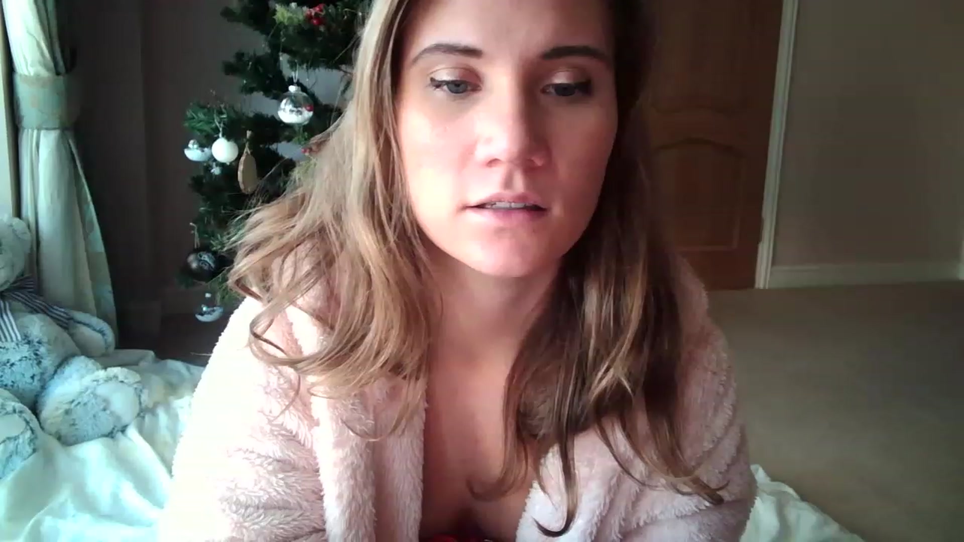 Gallery image thumbnail from JennyWillson's myfreecams stream on, 12/08/2022, 13:10 image 20 of 20