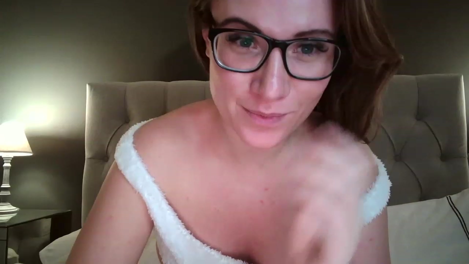 Gallery image thumbnail from JennyWillson's myfreecams stream on, 12/25/2022, 20:40 image 20 of 20