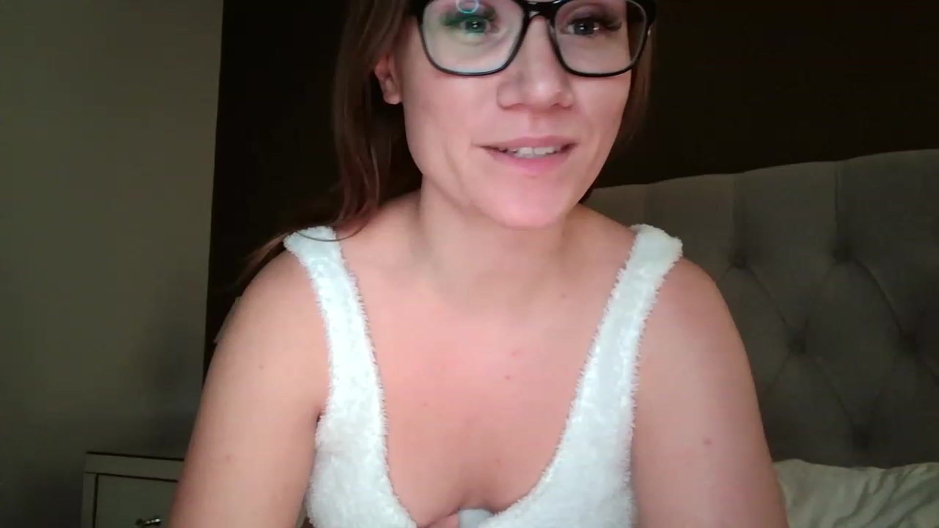 Gallery image thumbnail from JennyWillson's myfreecams stream on, 12/25/2022, 21:31 image 20 of 20