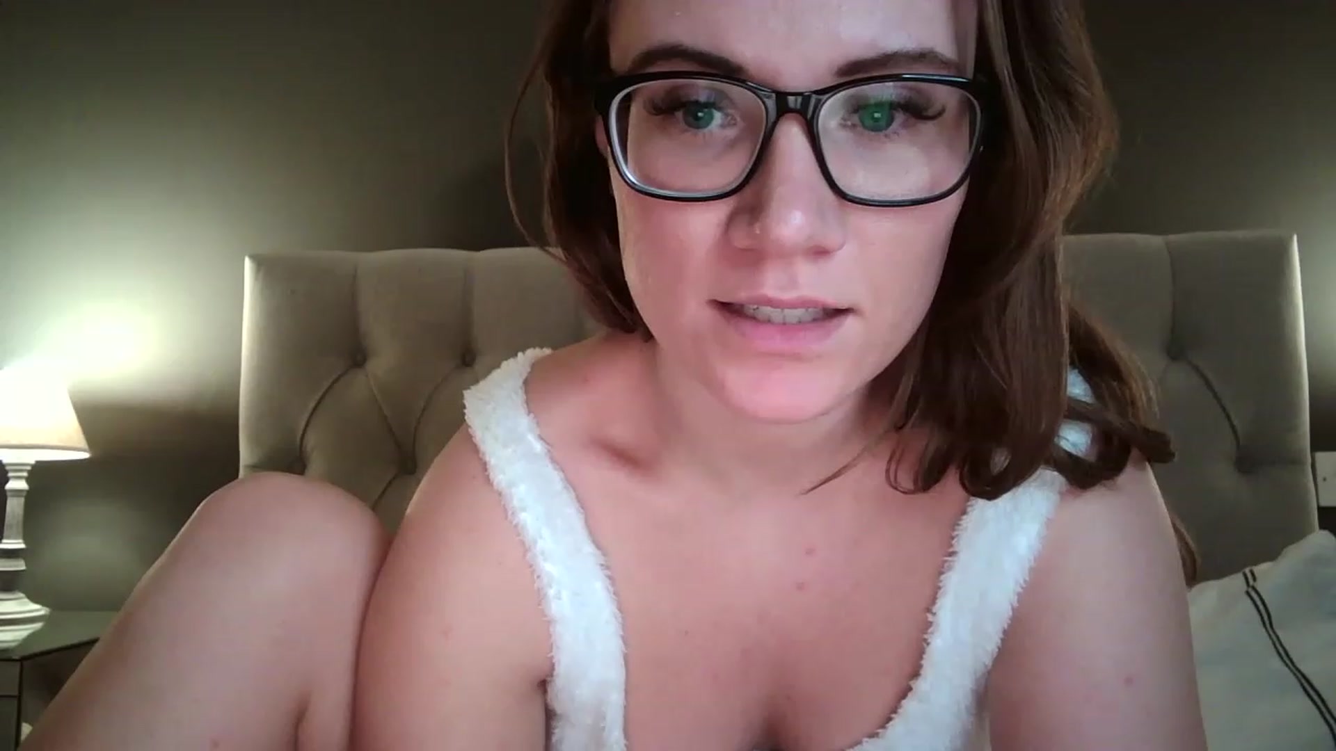 Gallery image thumbnail from JennyWillson's myfreecams stream on, 12/25/2022, 21:31 image 10 of 20
