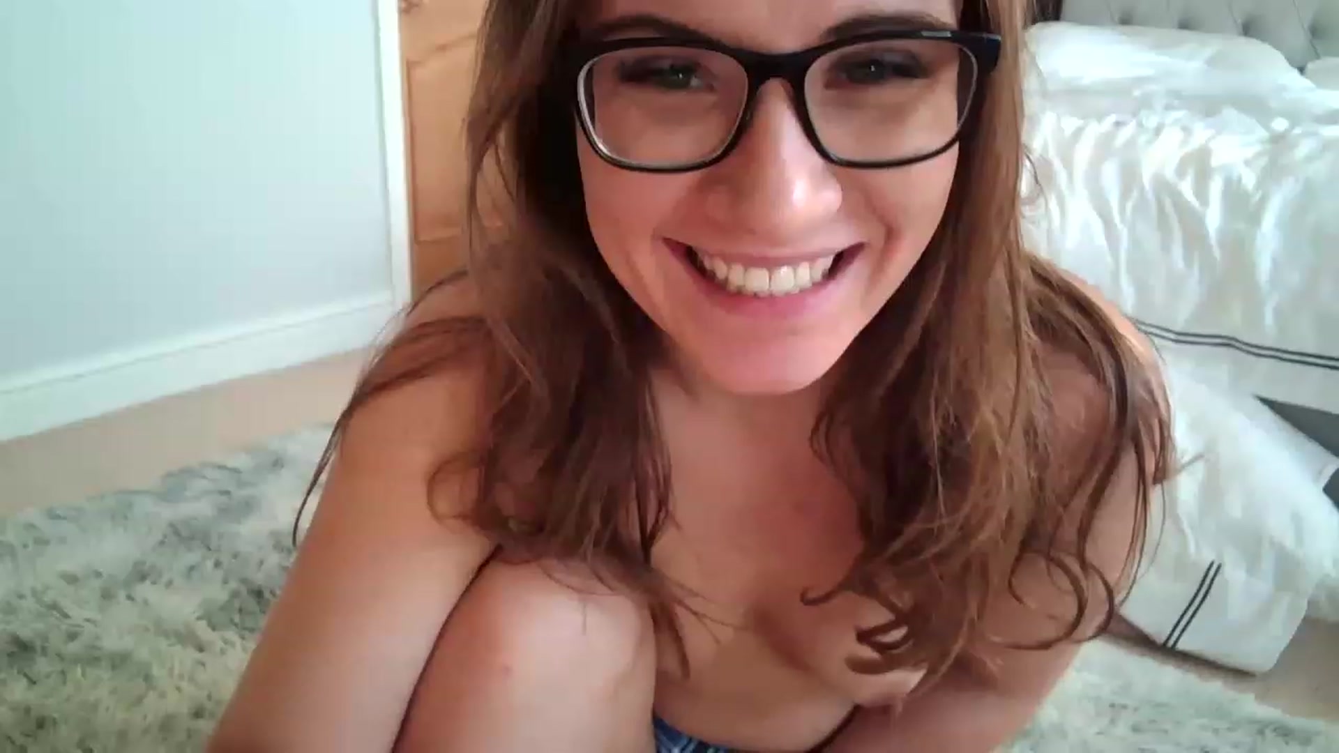 Gallery image thumbnail from JennyWillson's myfreecams stream on, 01/01/2023, 09:53 image 15 of 20
