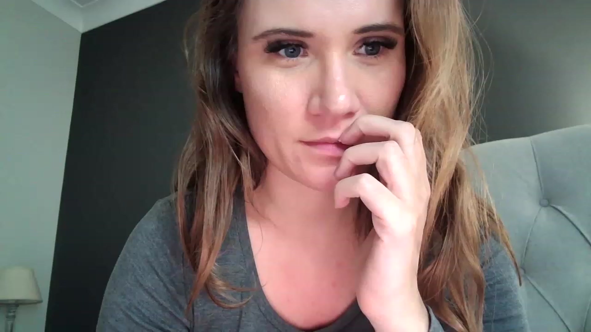 Gallery image thumbnail from JennyWillson's myfreecams stream on, 01/10/2023, 15:19 image 4 of 20