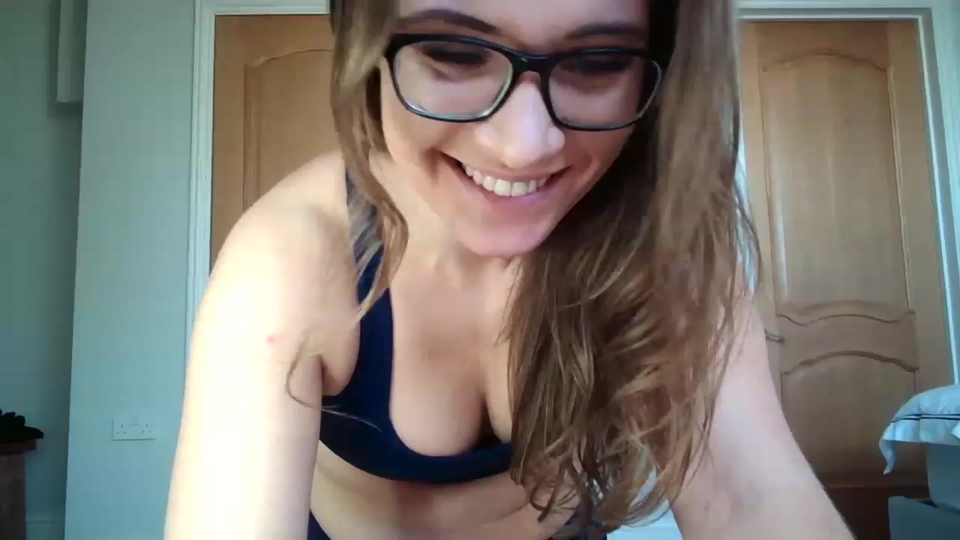 Gallery image thumbnail from JennyWillson's myfreecams stream on, 01/17/2023, 11:19 image 11 of 20