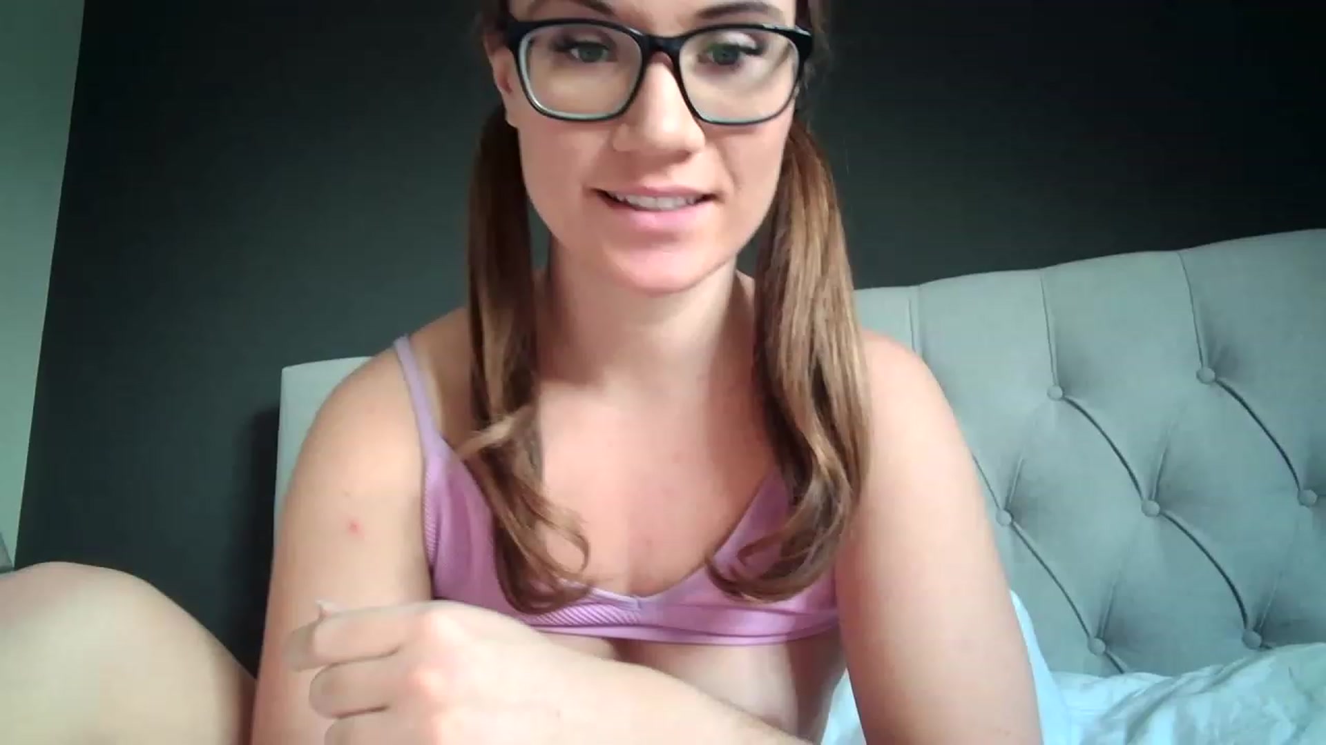 Gallery image thumbnail from JennyWillson's myfreecams stream on, 01/18/2023, 12:35 image 19 of 20