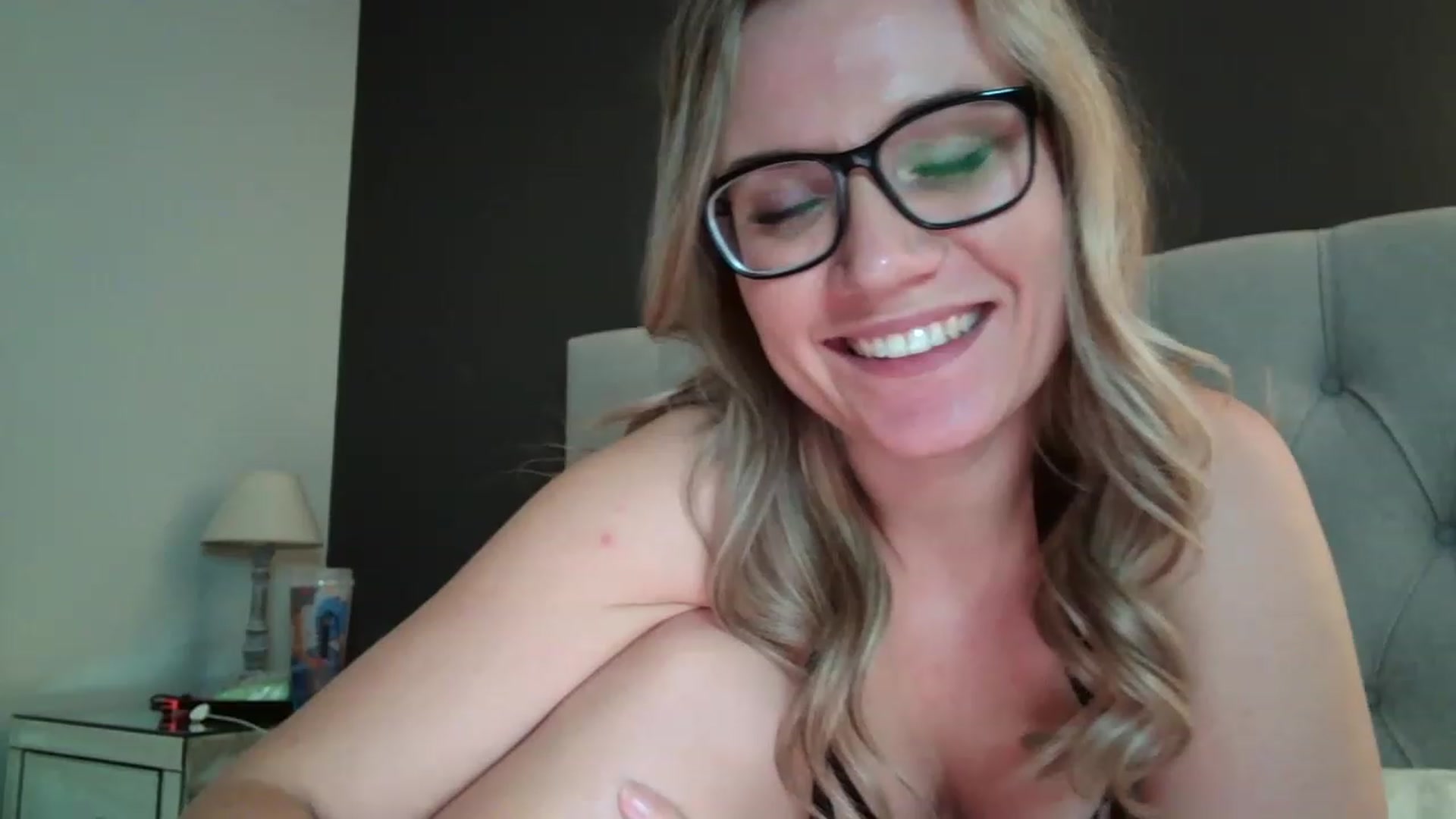 Gallery image thumbnail from JennyWillson's myfreecams stream on, 01/20/2023, 18:24 image 3 of 20