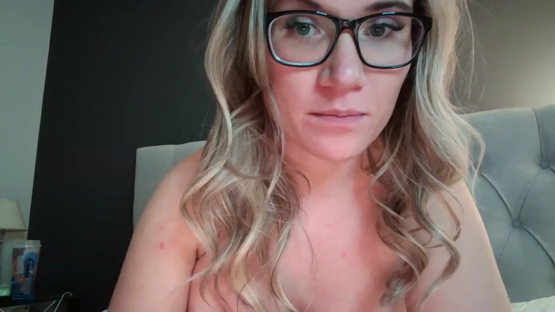 Gallery image thumbnail from JennyWillson's myfreecams stream on, 01/20/2023, 18:24 image 17 of 20