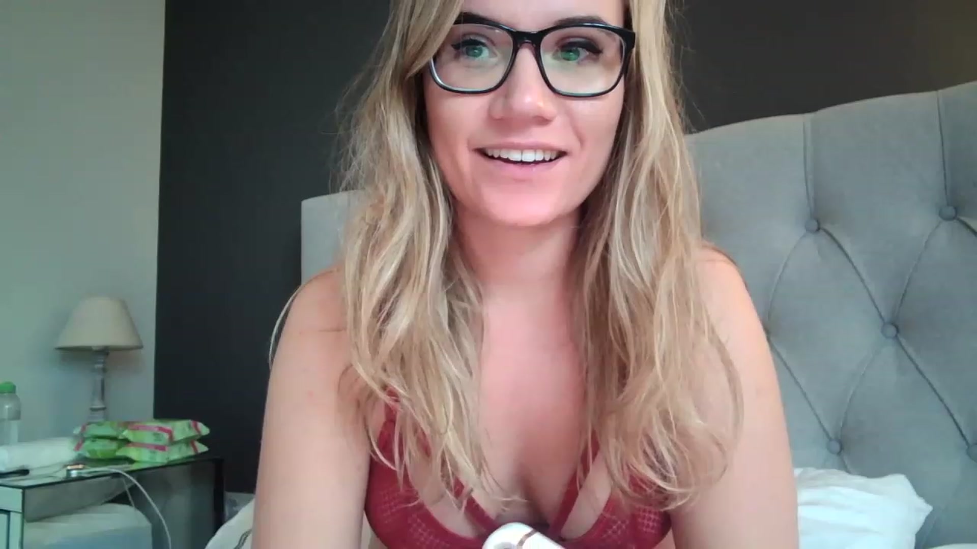 Gallery image thumbnail from JennyWillson's myfreecams stream on, 02/01/2023, 14:41 image 8 of 20