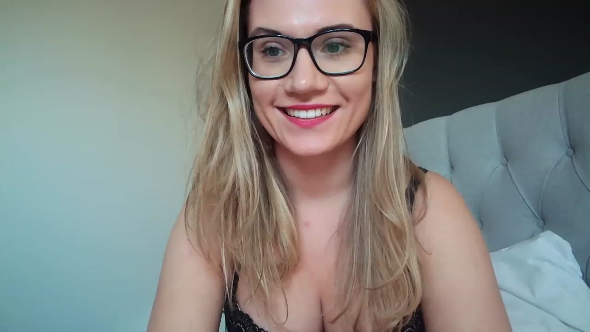 Gallery image thumbnail from JennyWillson's myfreecams stream on, 02/06/2023, 12:41 image 13 of 20