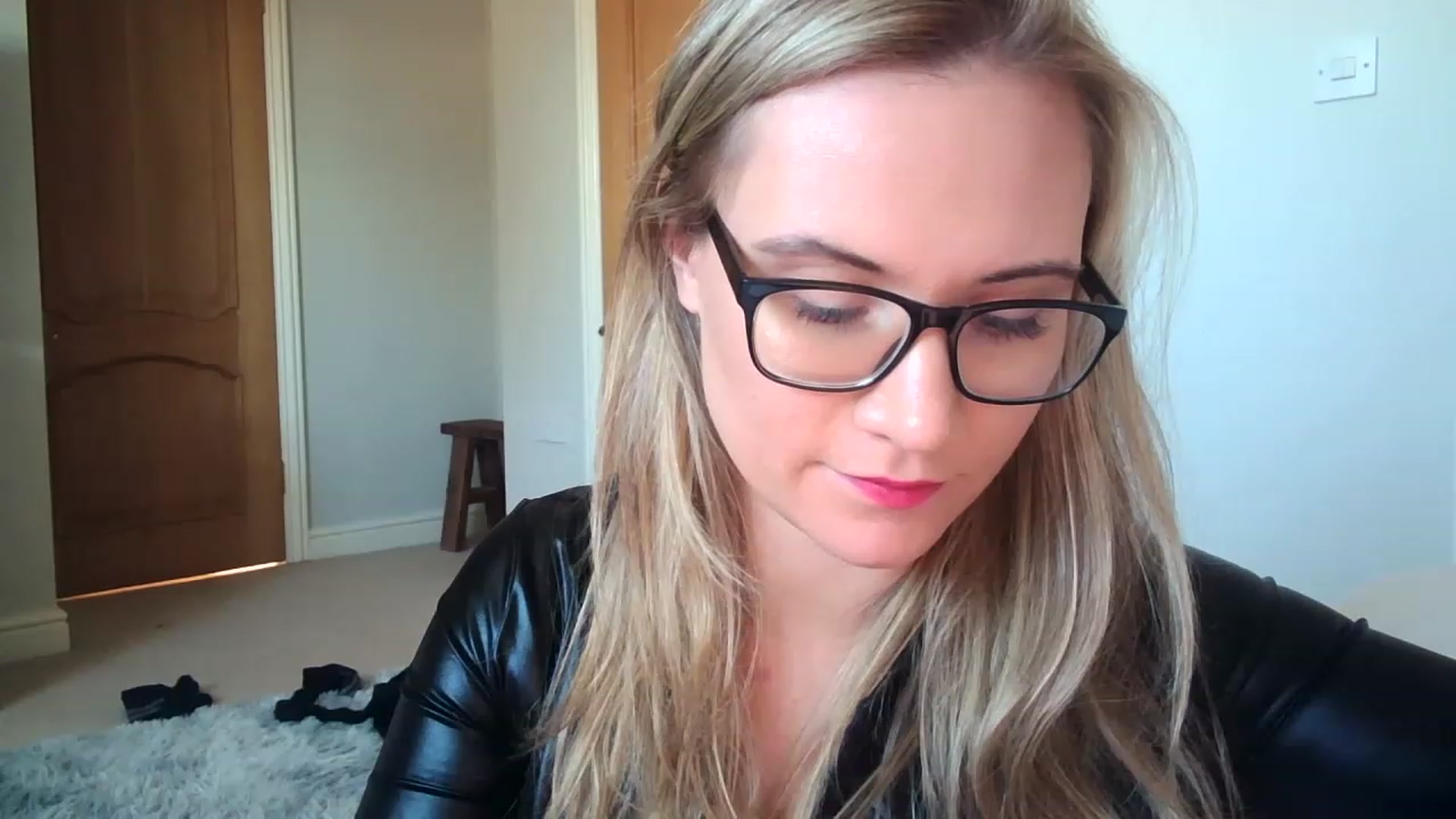 Gallery image thumbnail from JennyWillson's myfreecams stream on, 02/06/2023, 13:07 image 20 of 20