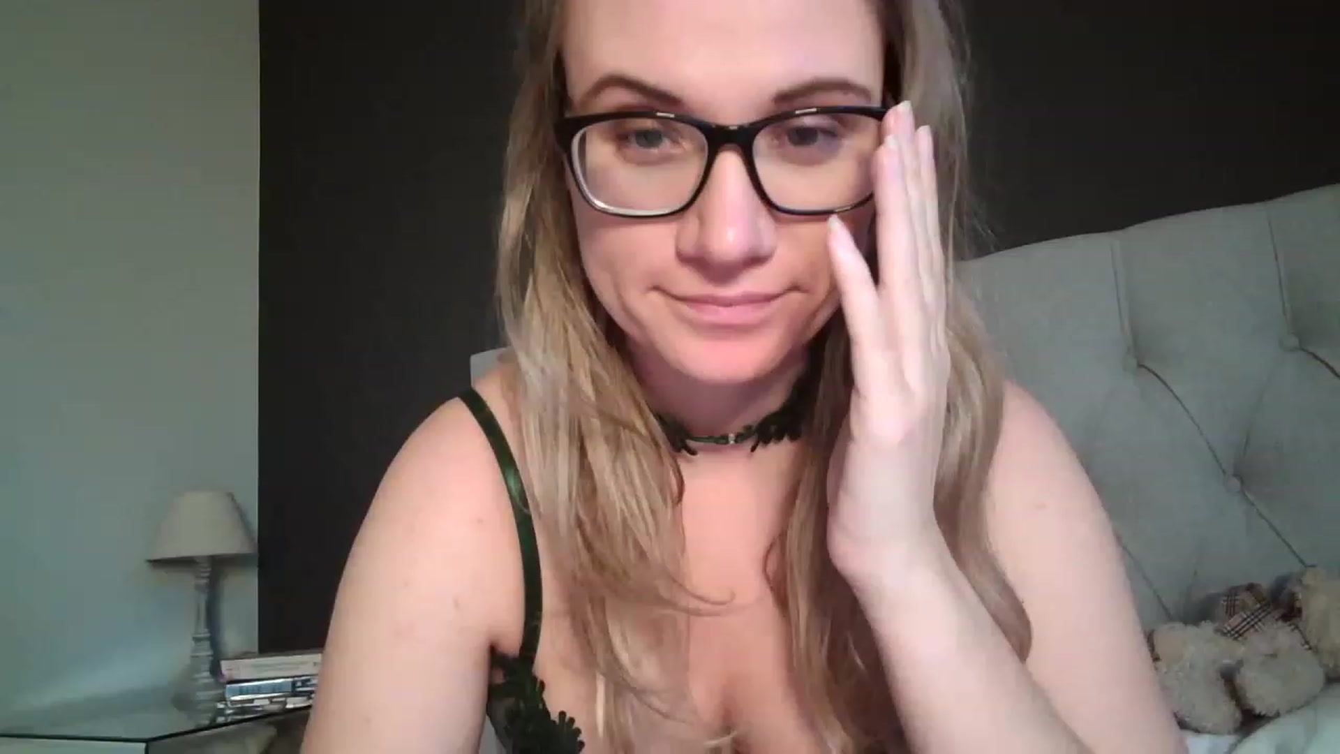 Gallery image thumbnail from JennyWillson's myfreecams stream on, 03/17/2023, 18:03 image 17 of 20