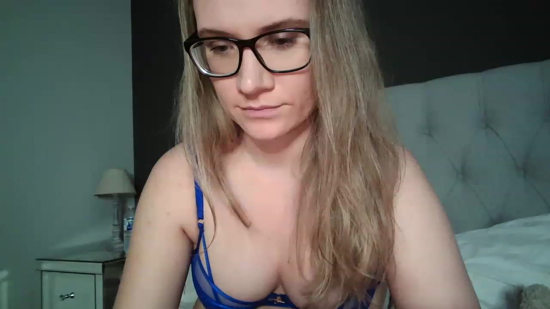 Gallery image thumbnail from JennyWillson's myfreecams stream on, 03/18/2023, 18:16 image 11 of 20