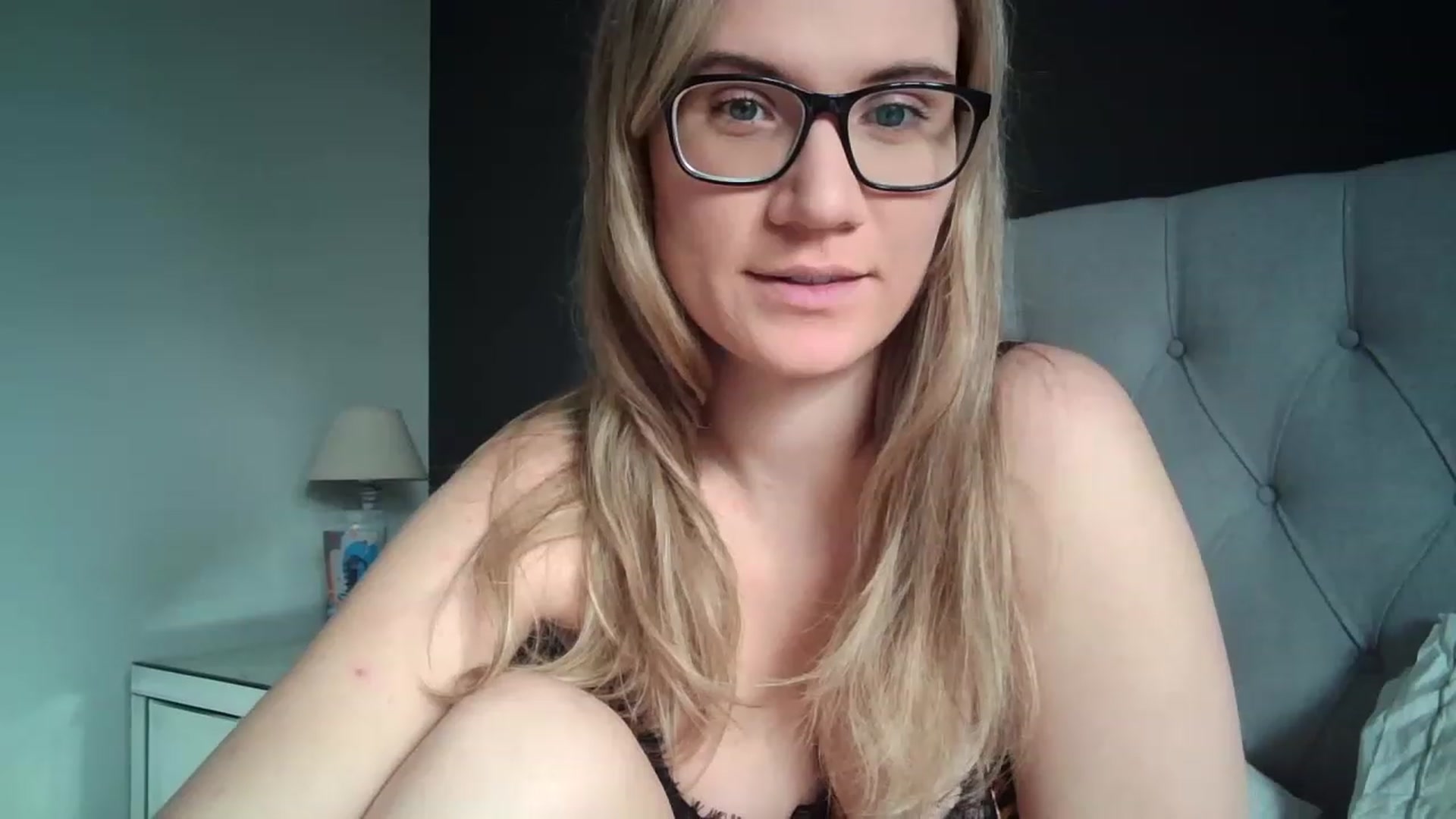 Gallery image thumbnail from JennyWillson's myfreecams stream on, 03/29/2023, 09:52 image 7 of 20
