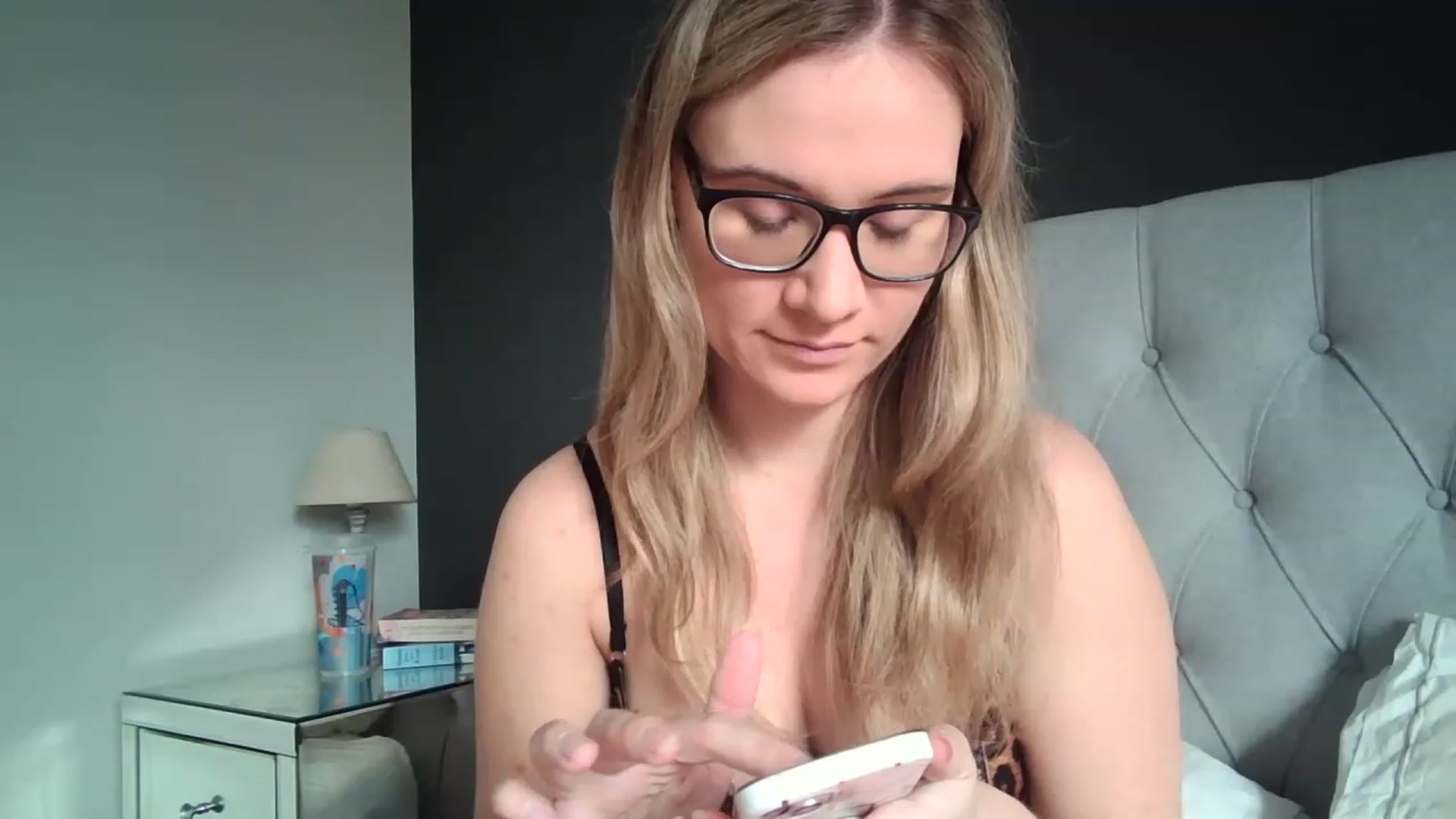 Gallery image thumbnail from JennyWillson's myfreecams stream on, 03/29/2023, 09:52 image 2 of 20
