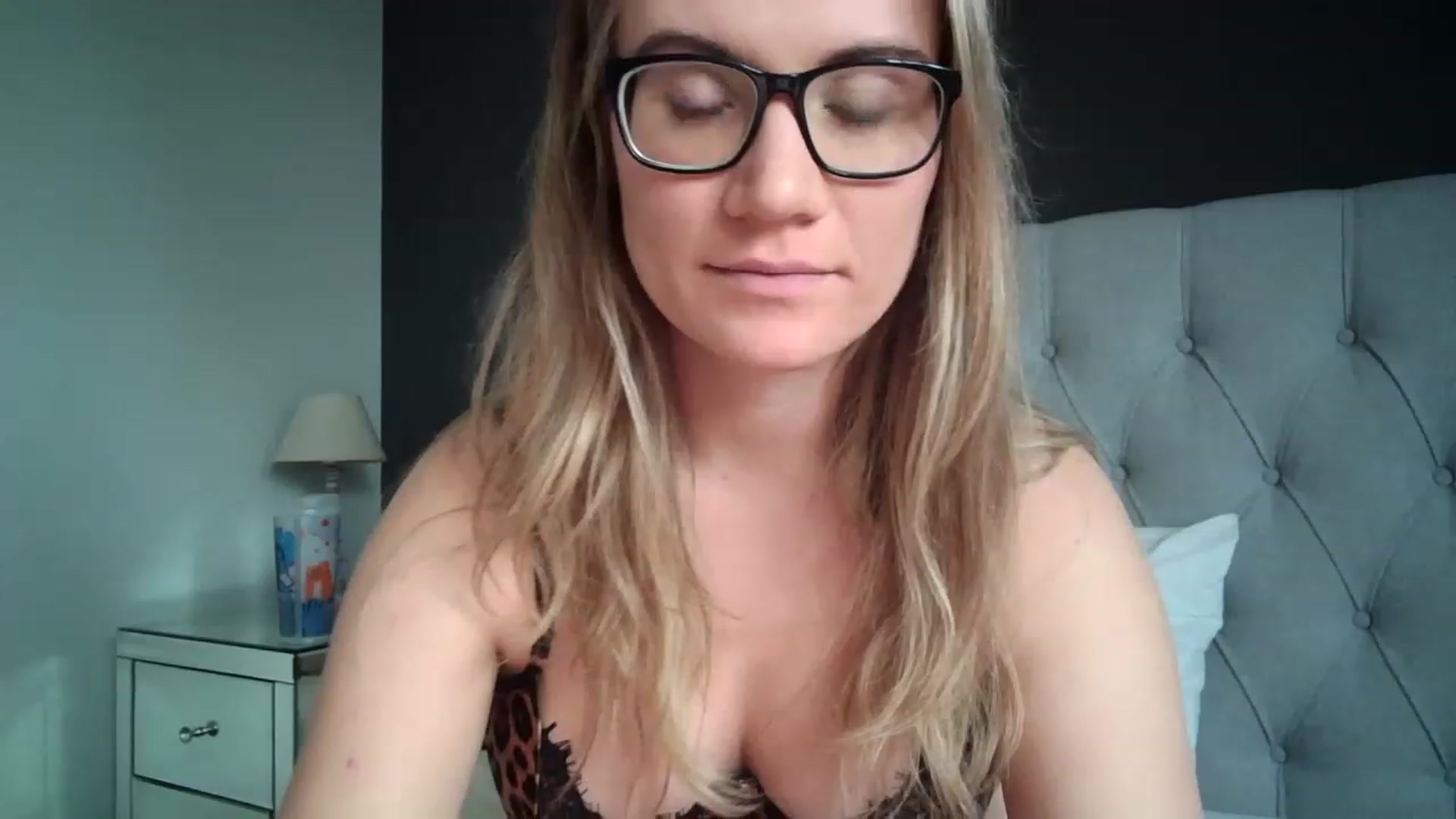 Gallery image thumbnail from JennyWillson's myfreecams stream on, 03/29/2023, 10:49 image 20 of 20
