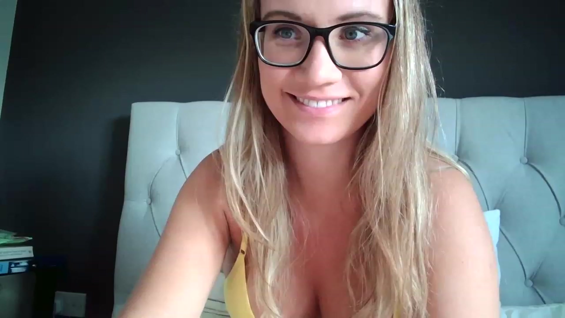 Gallery image thumbnail from JennyWillson's myfreecams stream on, 04/13/2023, 09:14 image 15 of 20