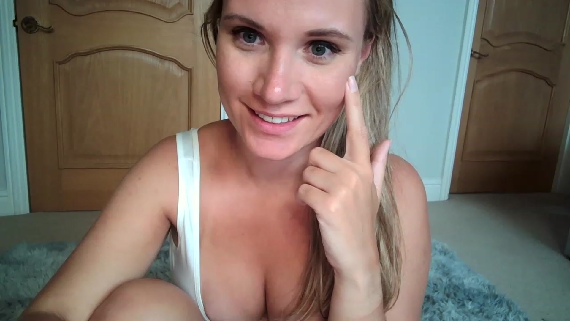 Gallery image thumbnail from JennyWillson's myfreecams stream on, 04/14/2023, 16:33 image 16 of 20