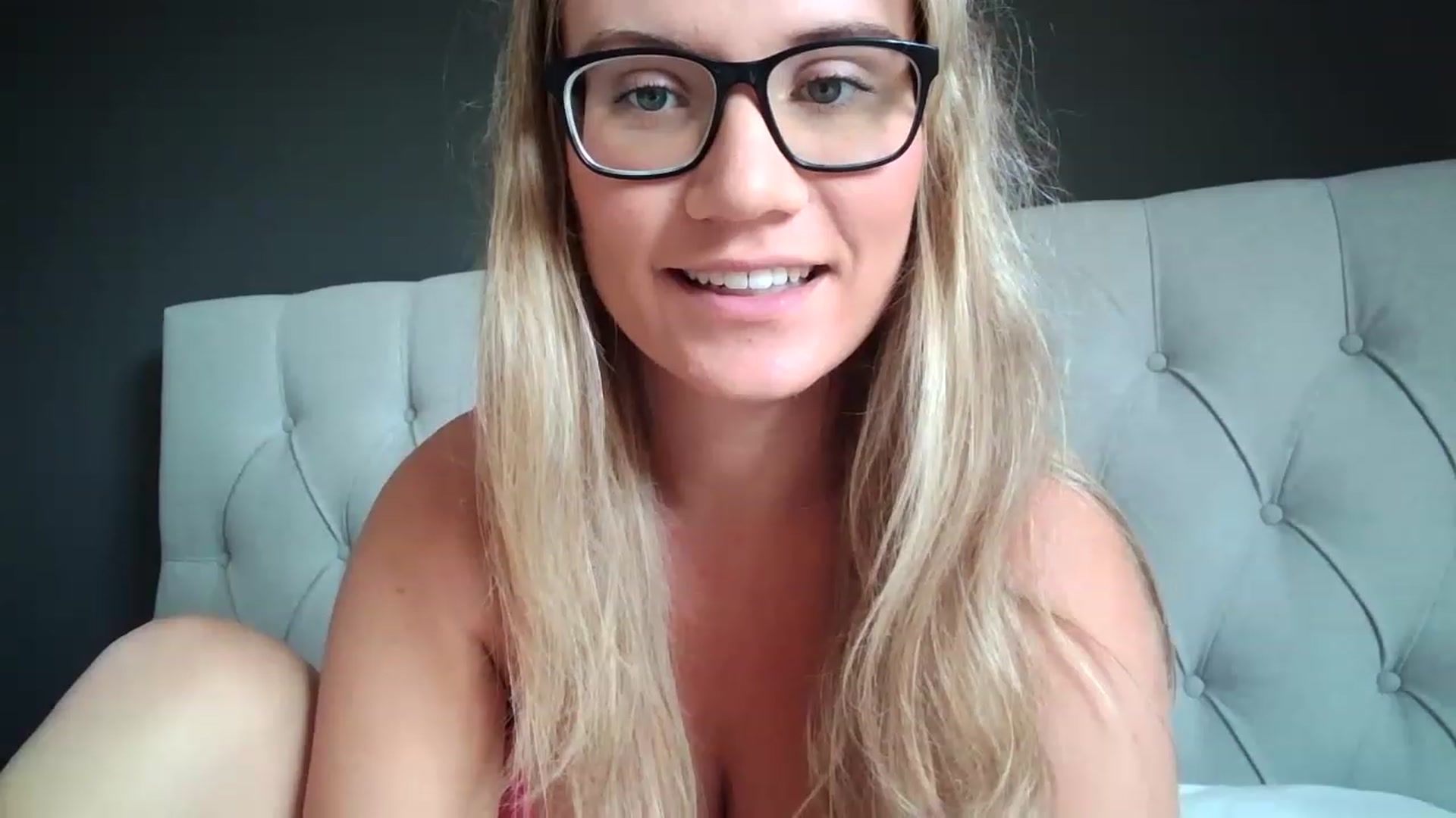 Gallery image thumbnail from JennyWillson's myfreecams stream on, 04/17/2023, 09:55 image 18 of 20