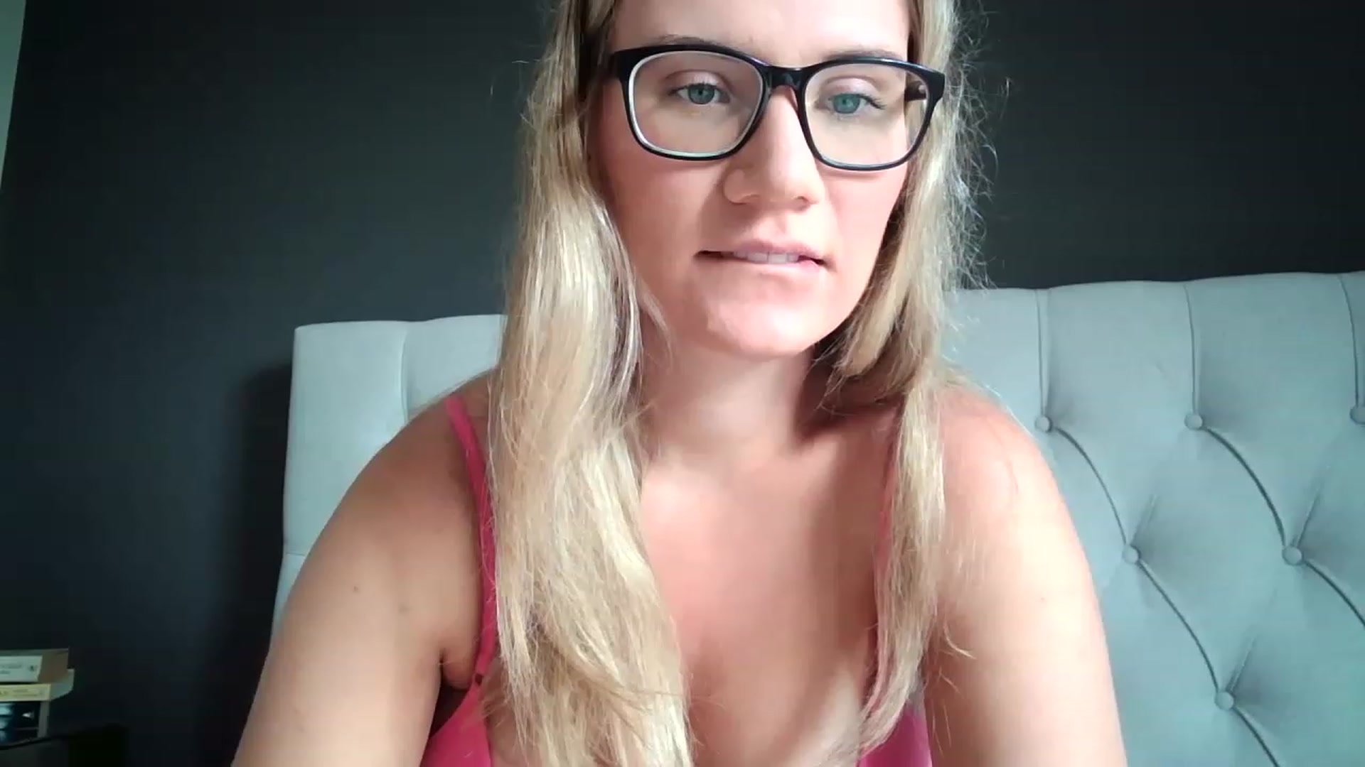 Gallery image thumbnail from JennyWillson's myfreecams stream on, 04/17/2023, 09:55 image 2 of 20