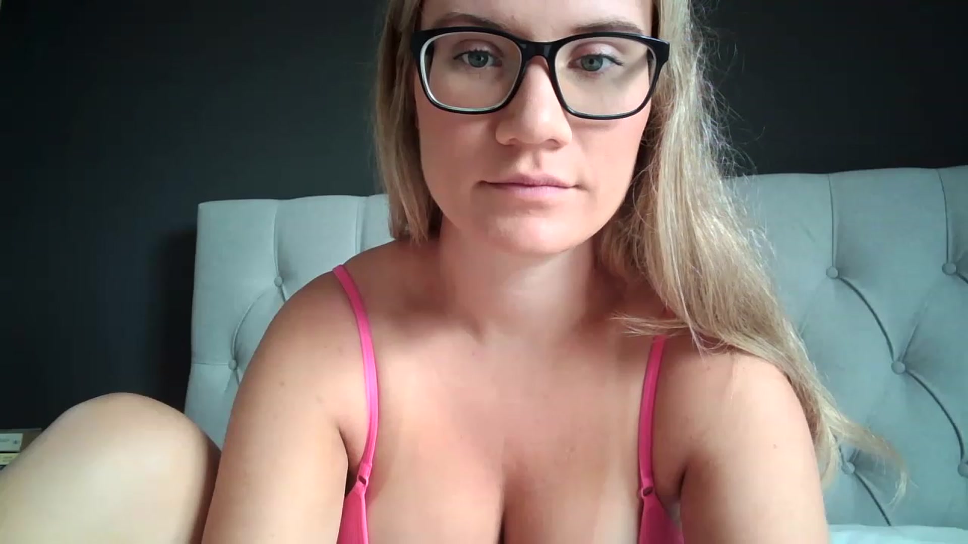 Gallery image thumbnail from JennyWillson's myfreecams stream on, 04/17/2023, 09:55 image 6 of 20