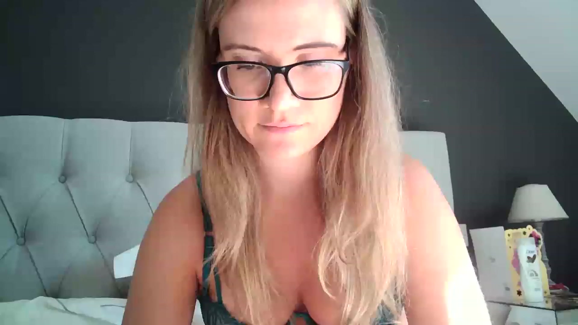 Gallery image thumbnail from JennyWillson's myfreecams stream on, 04/18/2023, 08:19 image 15 of 20