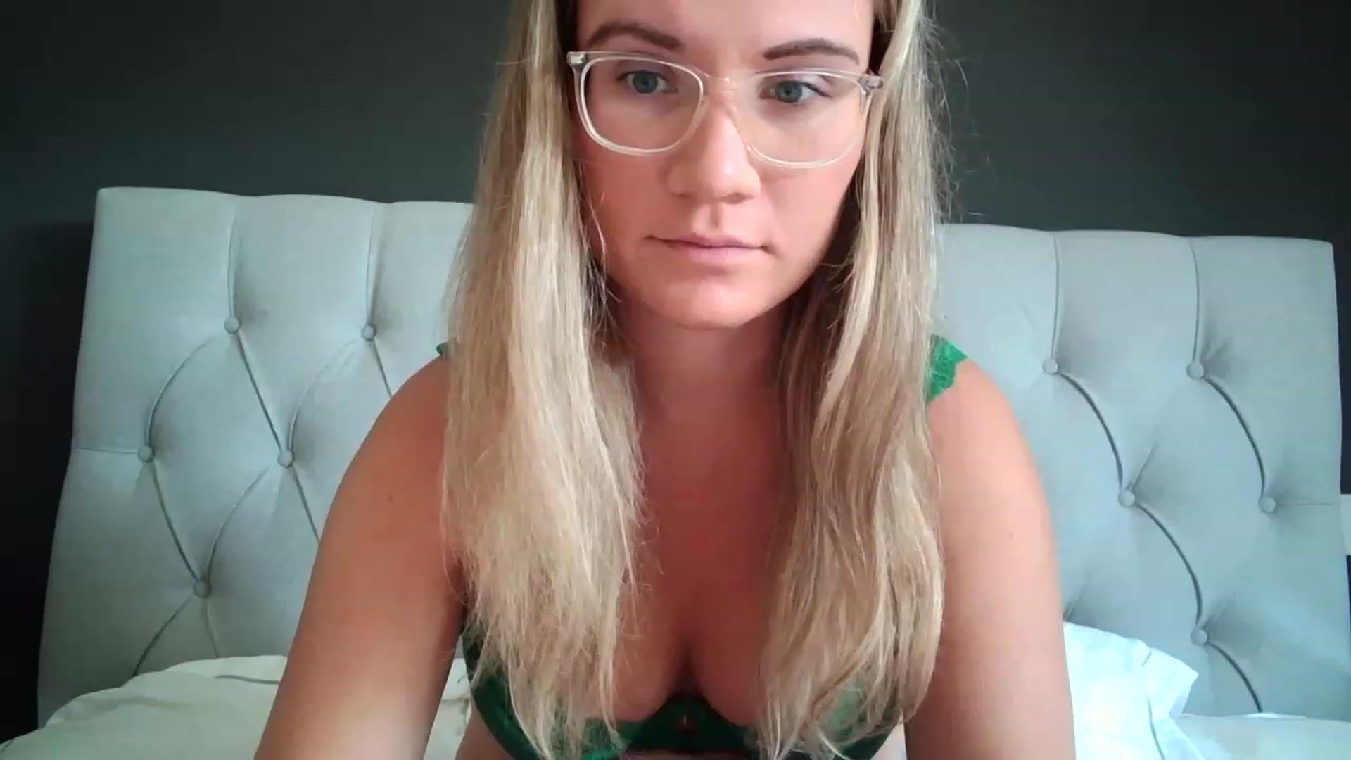 Gallery image thumbnail from JennyWillson's myfreecams stream on, 04/20/2023, 10:55 image 10 of 20