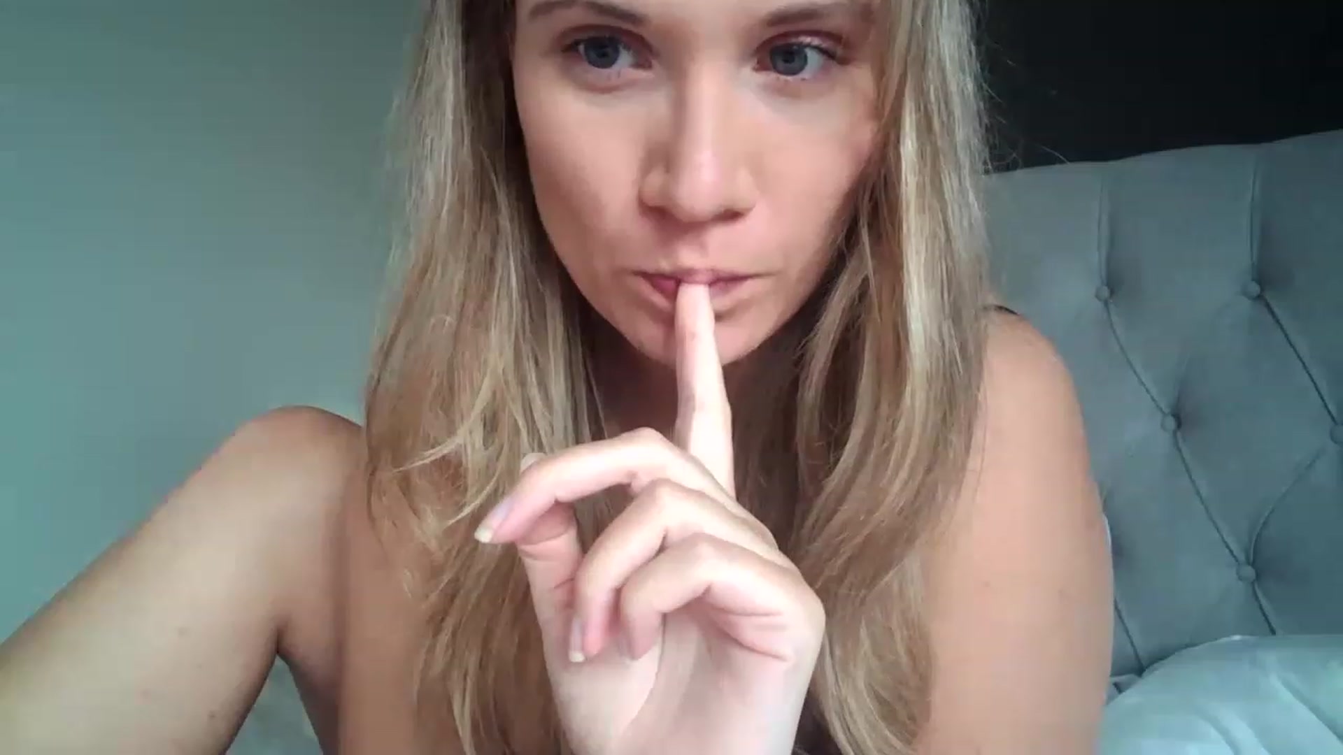 Gallery image thumbnail from JennyWillson's myfreecams stream on, 04/28/2023, 08:59 image 11 of 20