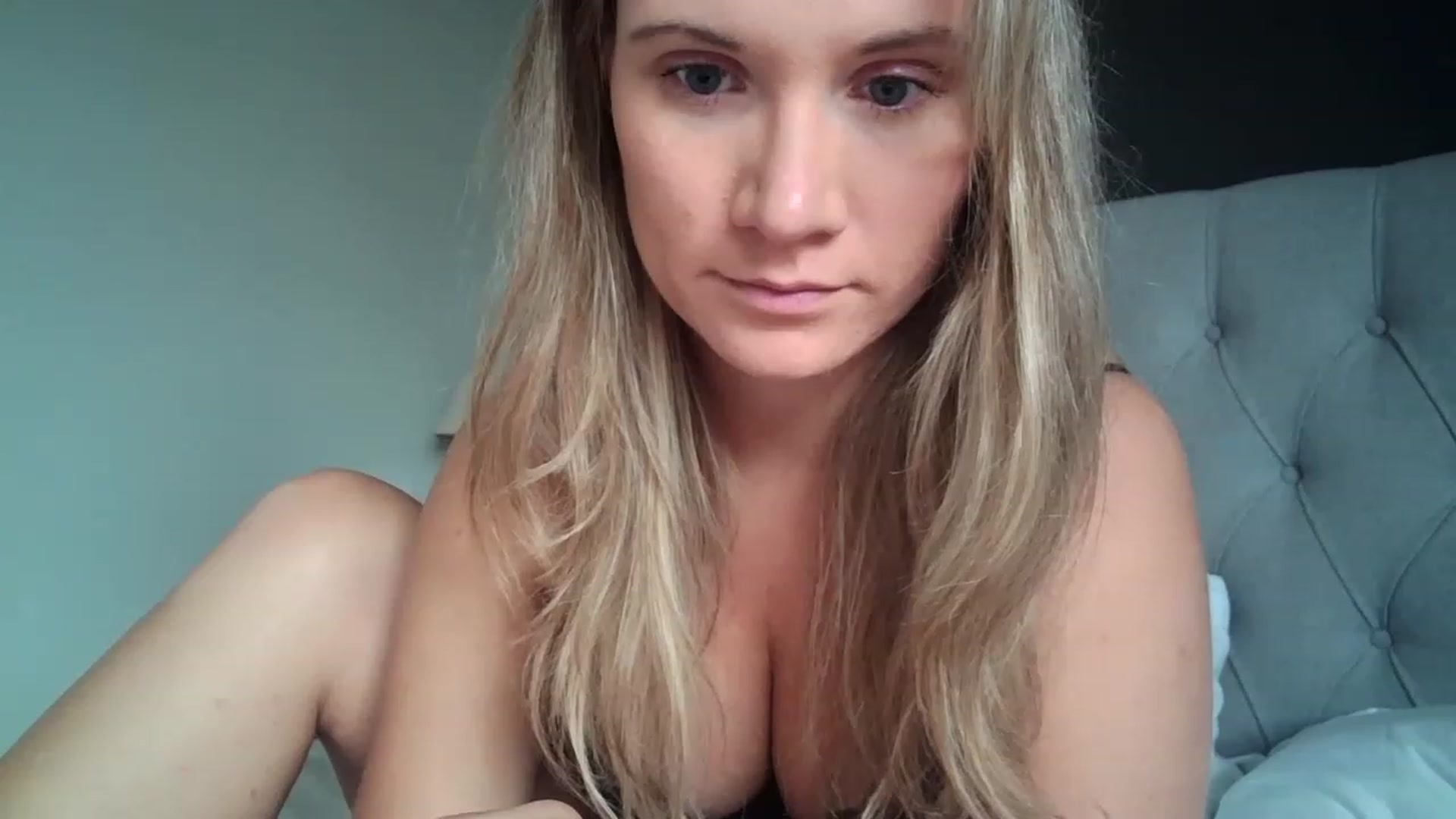 Gallery image thumbnail from JennyWillson's myfreecams stream on, 04/28/2023, 08:59 image 10 of 20