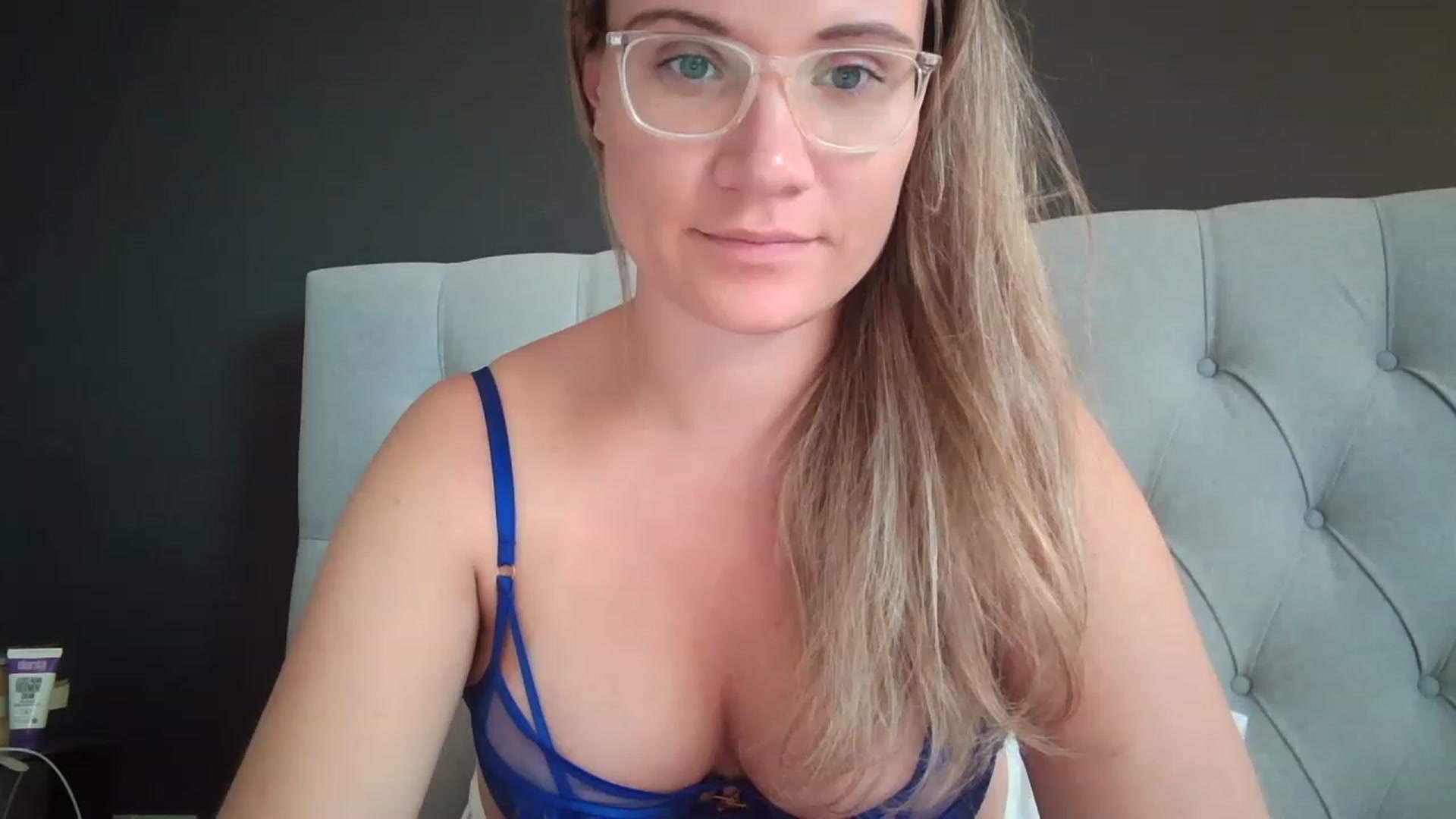 Gallery image thumbnail from JennyWillson's myfreecams stream on, 05/02/2023, 16:55 image 15 of 20