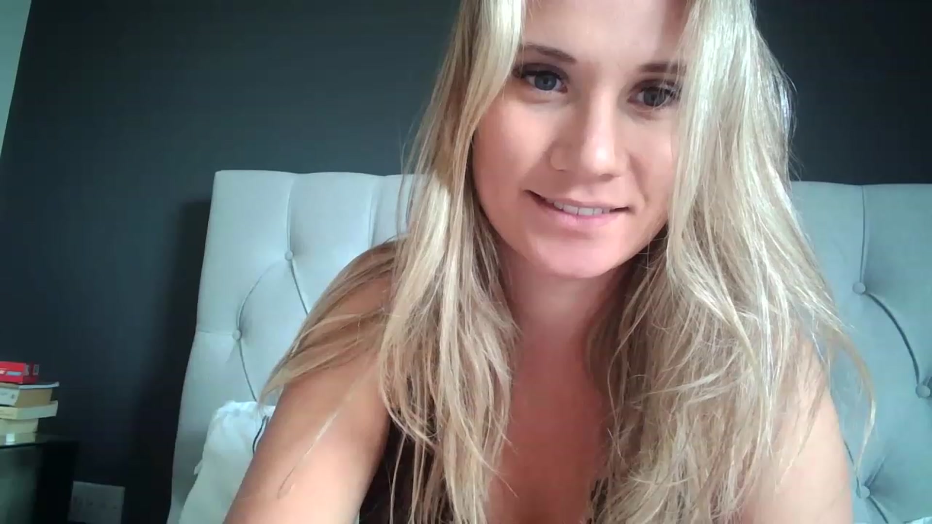 Gallery image thumbnail from JennyWillson's myfreecams stream on, 05/09/2023, 12:02 image 14 of 20